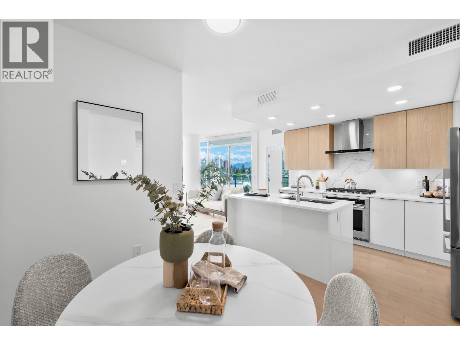 602 7683 Park Crescent, Burnaby, British Columbia  V3N 0J4 - Photo 12 - R3123180