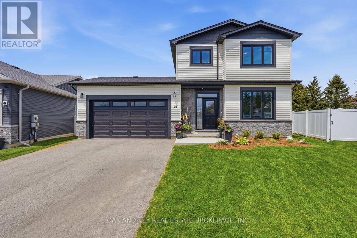 32 HELEN COURT, Central Elgin, Ontario