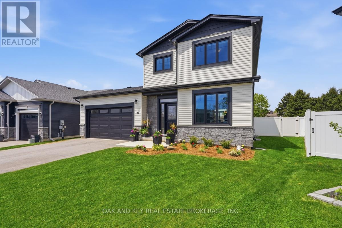 32 Helen Court, Central Elgin, Ontario  N0L 1B0 - Photo 2 - X13123466