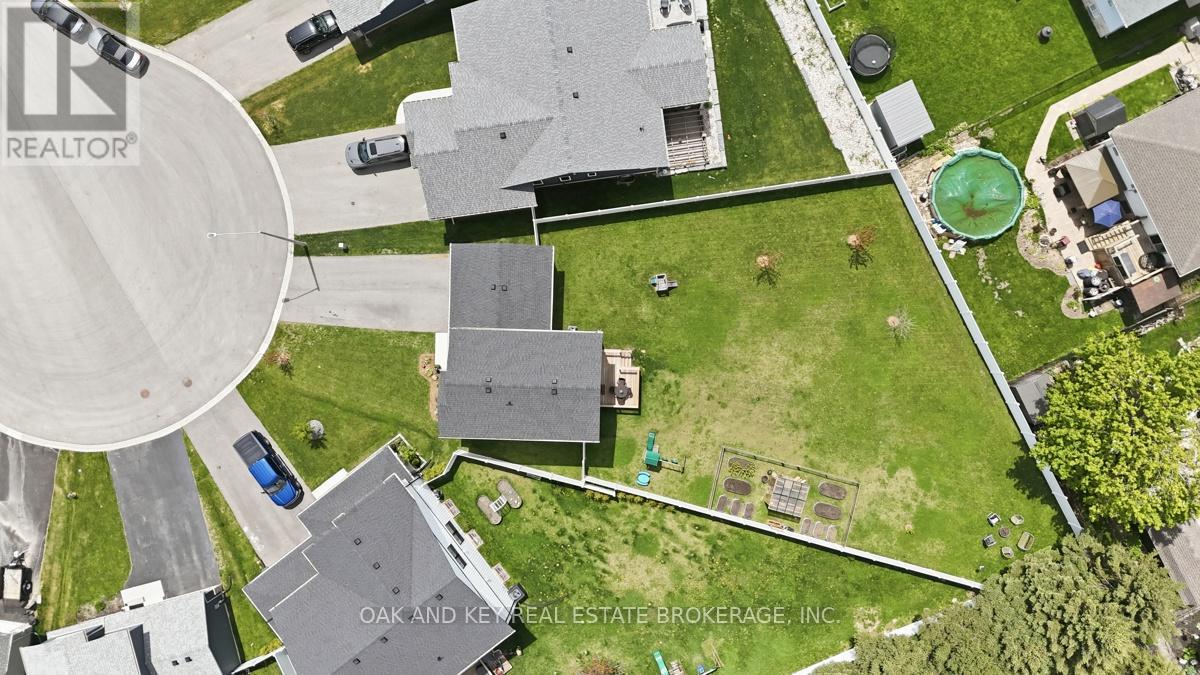 32 Helen Court, Central Elgin, Ontario  N0L 1B0 - Photo 49 - X13123466