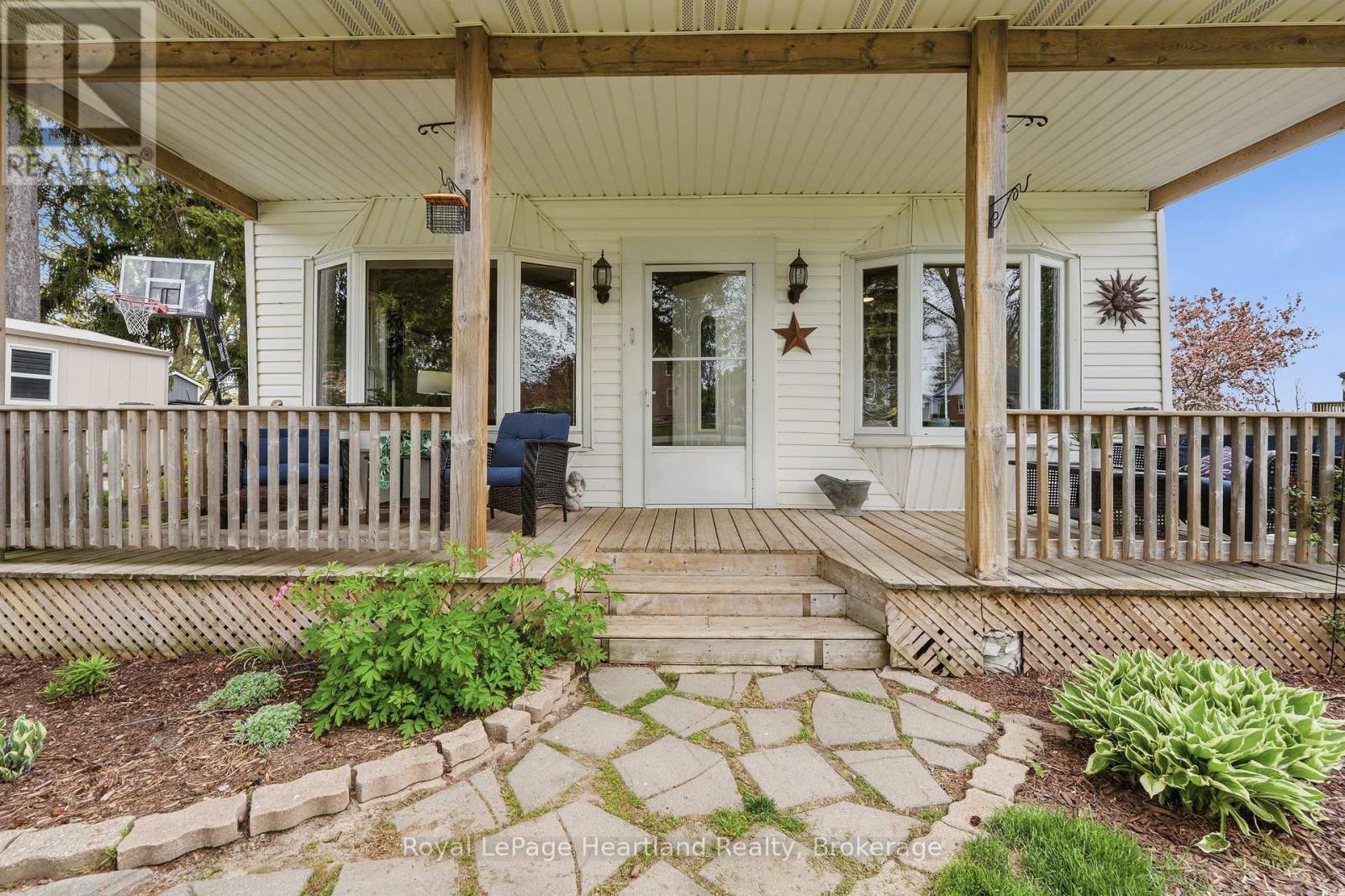 27 Harpurhey Road, Huron East, Ontario  N0K 1W0 - Photo 39 - X13123536