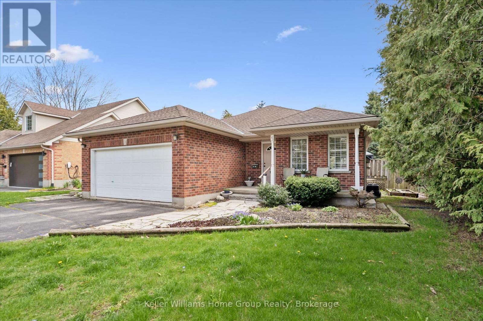 5 Clarke Street, Centre Wellington, Ontario  N0B 1S0 - Photo 5 - X13123566