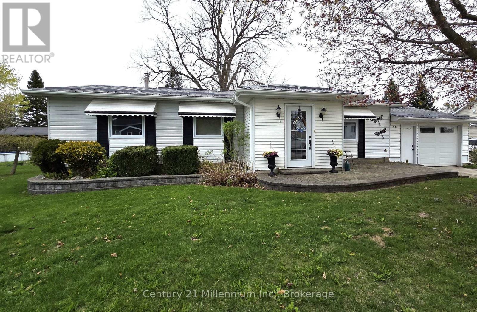 681 WHEELER STREET, Huron-Kinloss, Ontario
