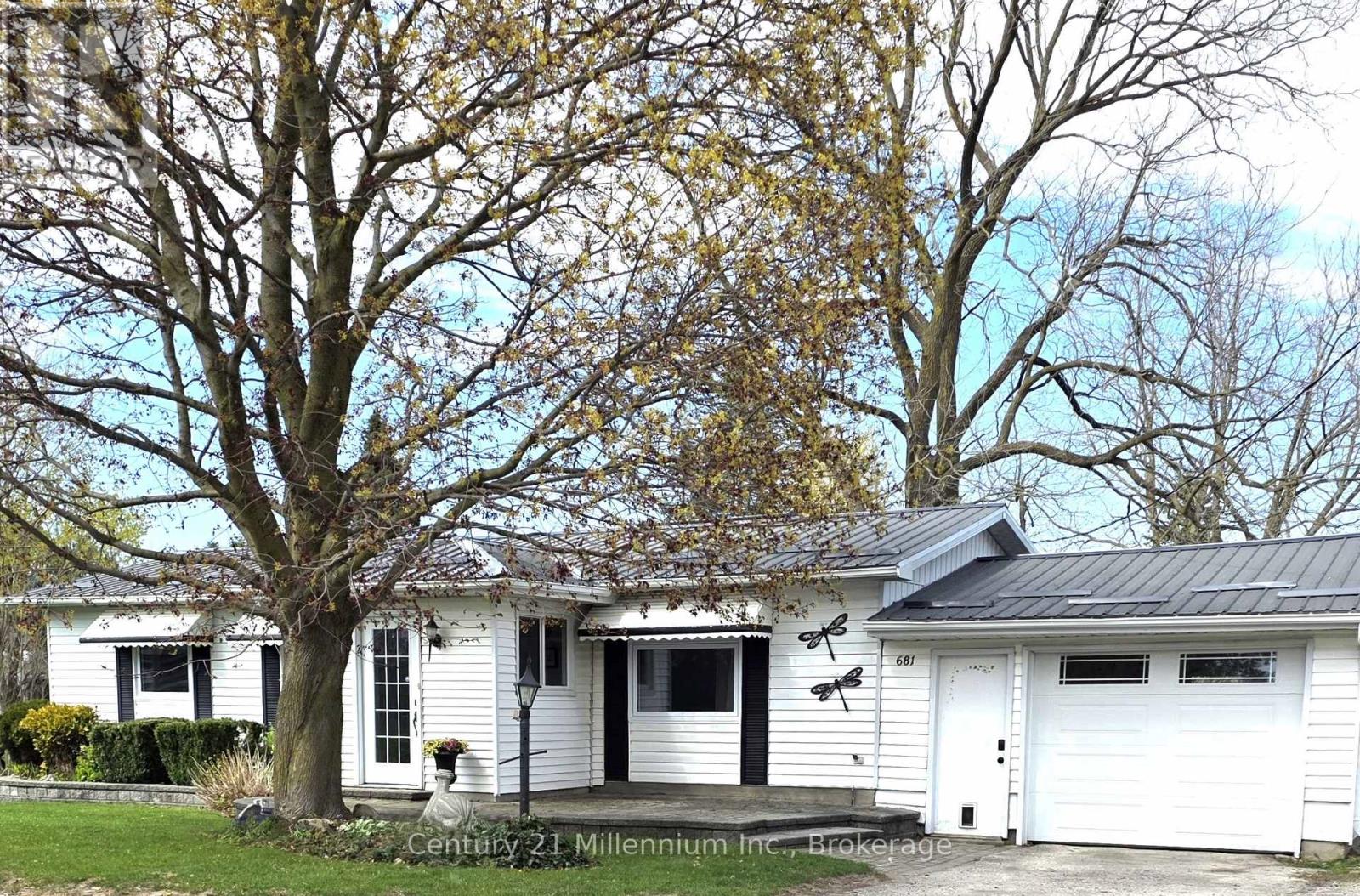 681 Wheeler Street, Huron-Kinloss, Ontario  N0G 2H0 - Photo 3 - X13123662
