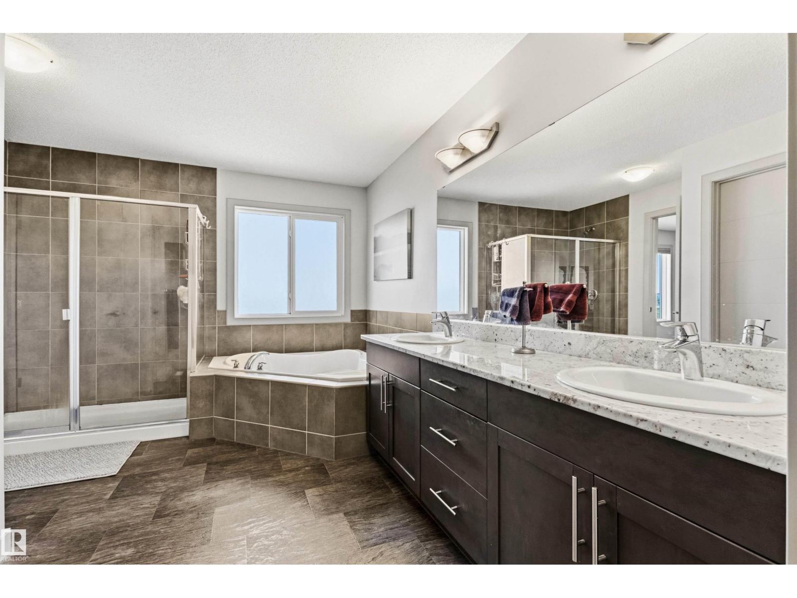 7343 Armour Cr Sw, Edmonton, Alberta  T6W 2S2 - Photo 23 - E4487430