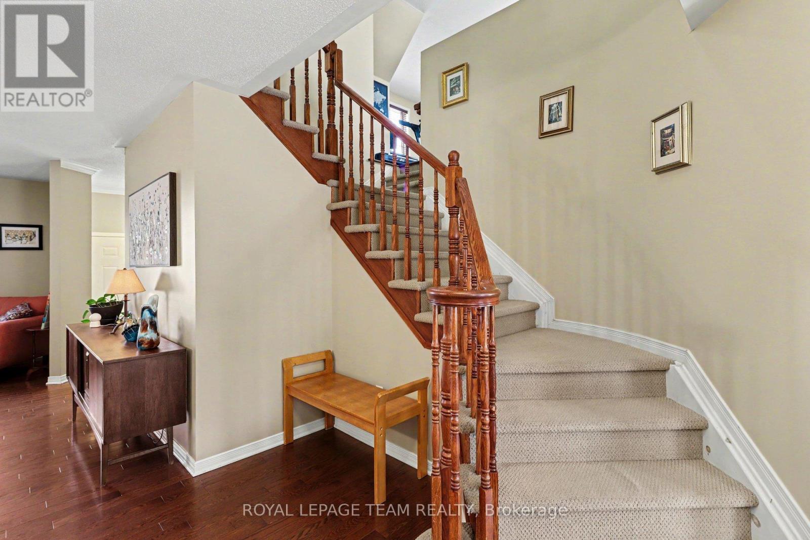 267 Northwind Street, Ottawa, Ontario  K4A 5G5 - Photo 2 - X13123392