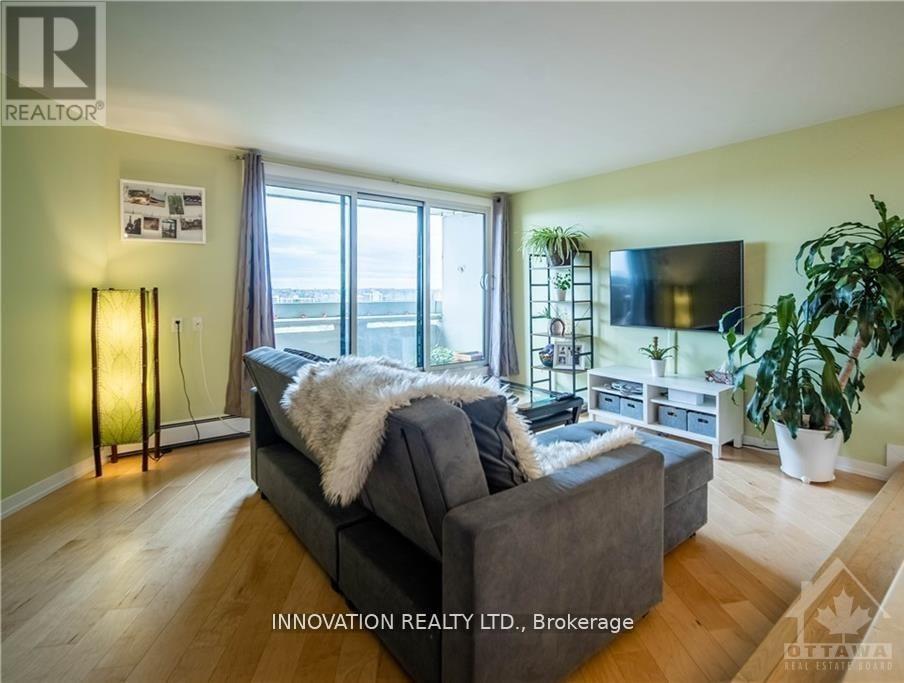 1504 - 1171 Ambleside Drive, Ottawa, Ontario  K2B 8E1 - Photo 4 - X13123416