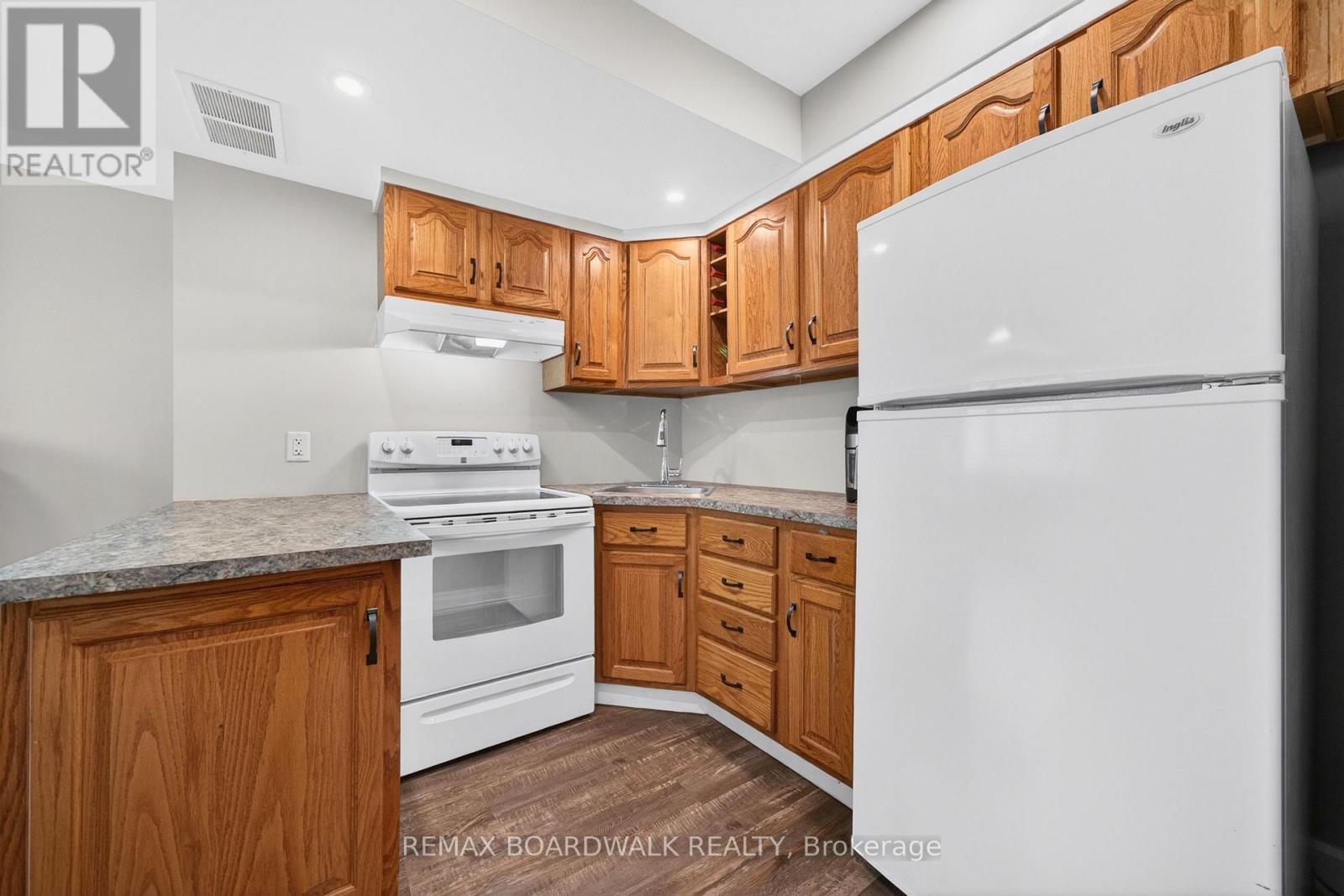 189 Banning Road, Ottawa, Ontario  K2L 1C5 - Photo 32 - X13123428
