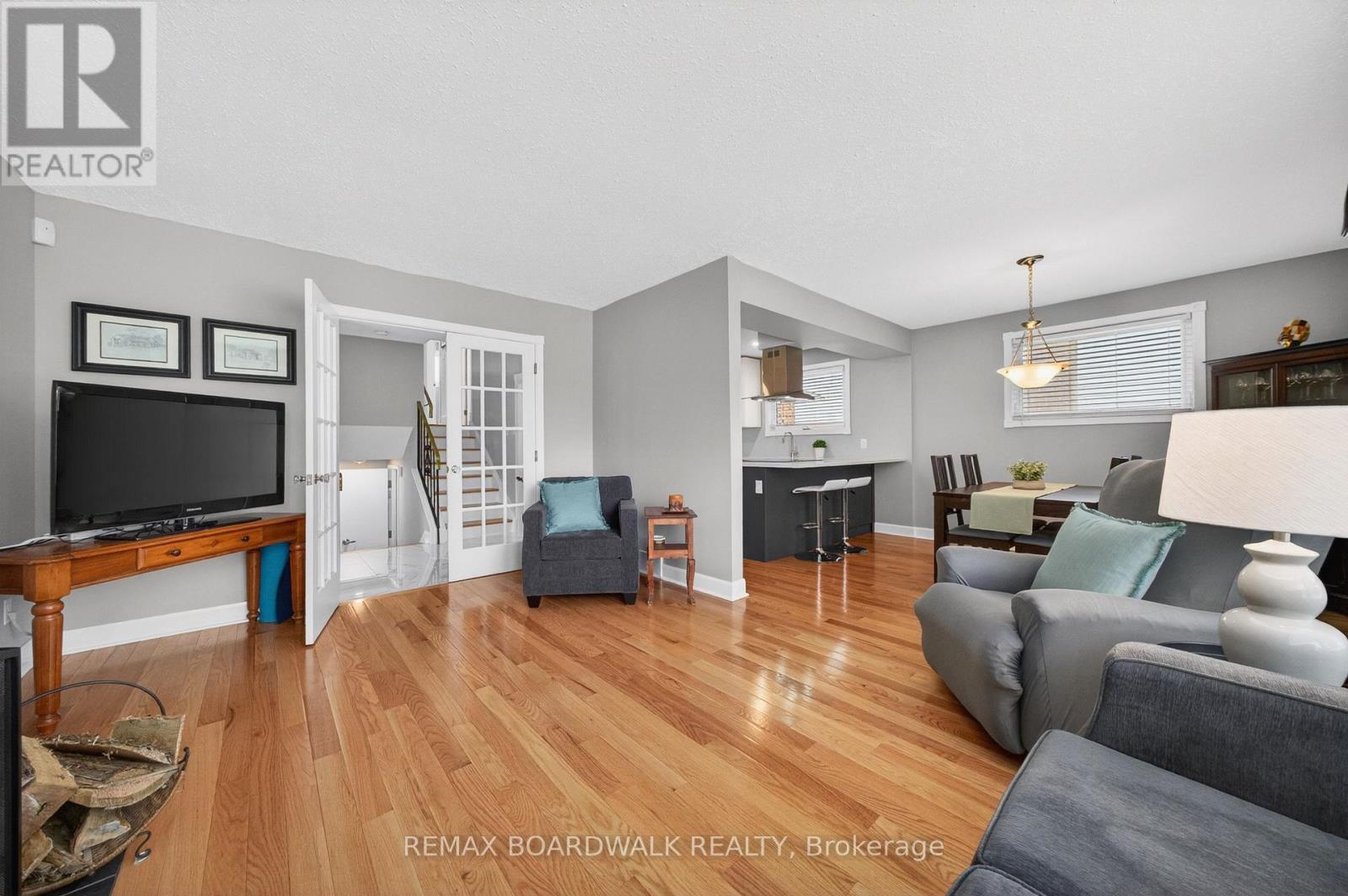189 Banning Road, Ottawa, Ontario  K2L 1C5 - Photo 8 - X13123428