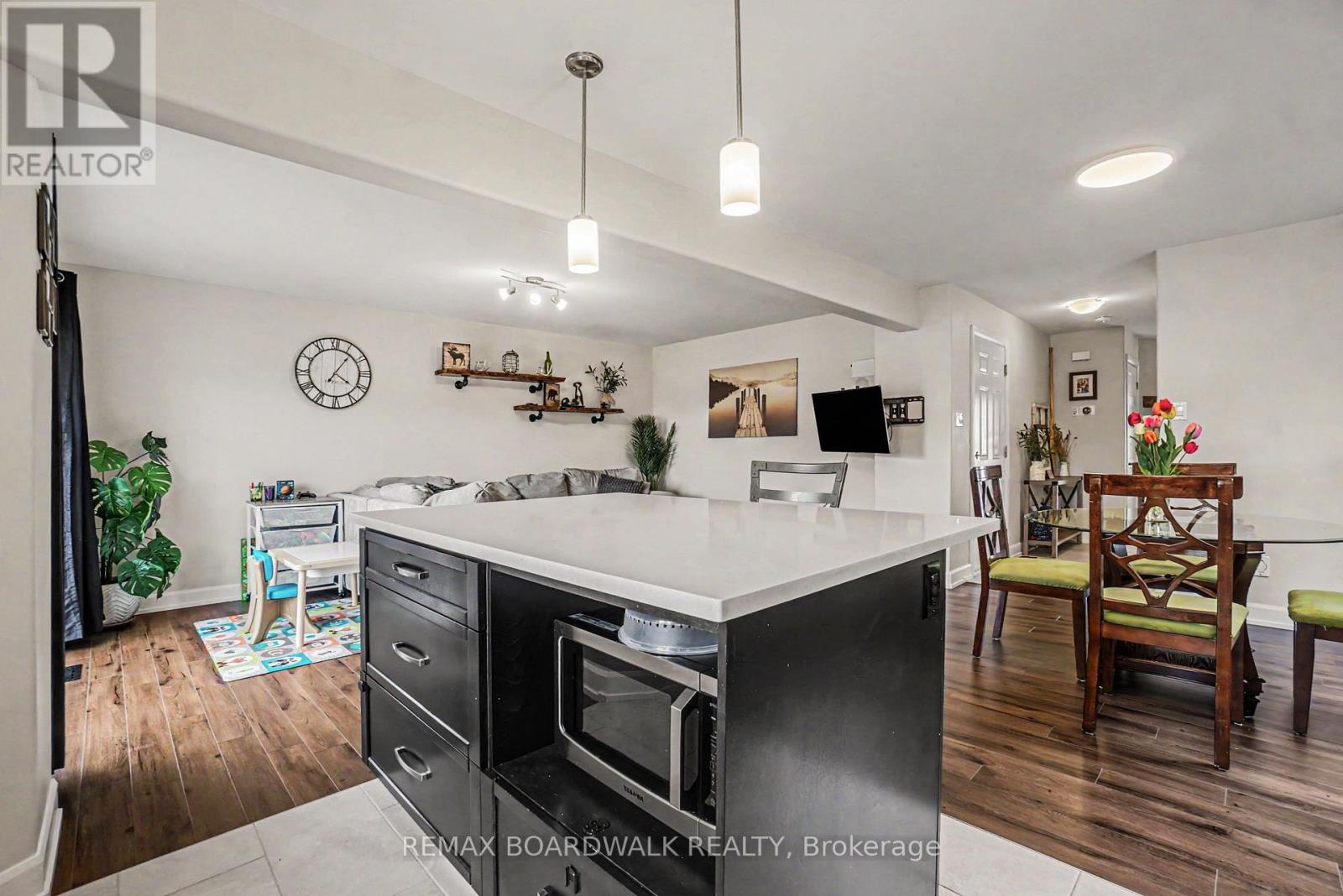 737 Azure Street, Russell, Ontario  K4R 0E6 - Photo 12 - X13123574