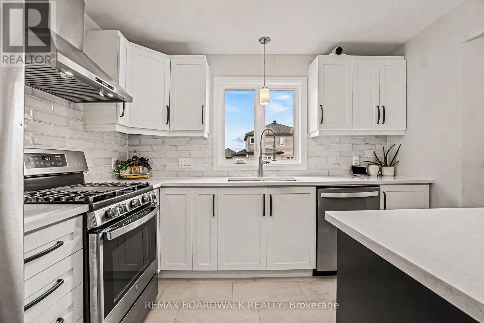 737 Azure Street, Russell, Ontario  K4R 0E6 - Photo 15 - X13123574