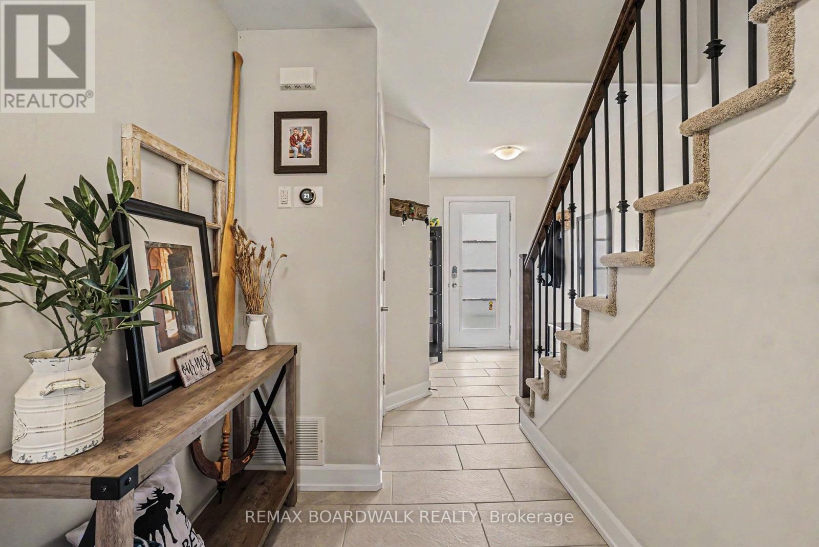 737 Azure Street, Russell, Ontario  K4R 0E6 - Photo 5 - X13123574