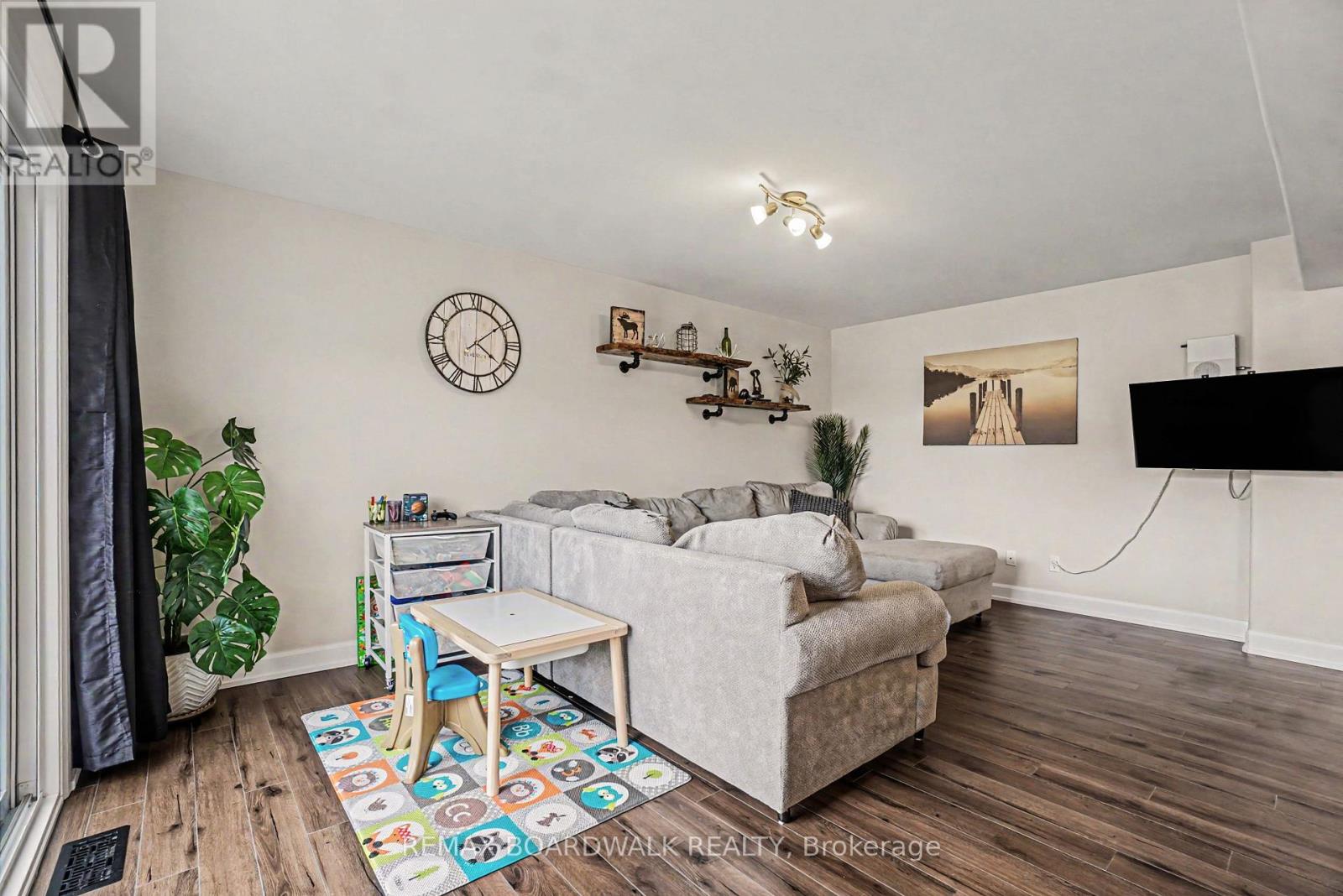 737 Azure Street, Russell, Ontario  K4R 0E6 - Photo 7 - X13123574