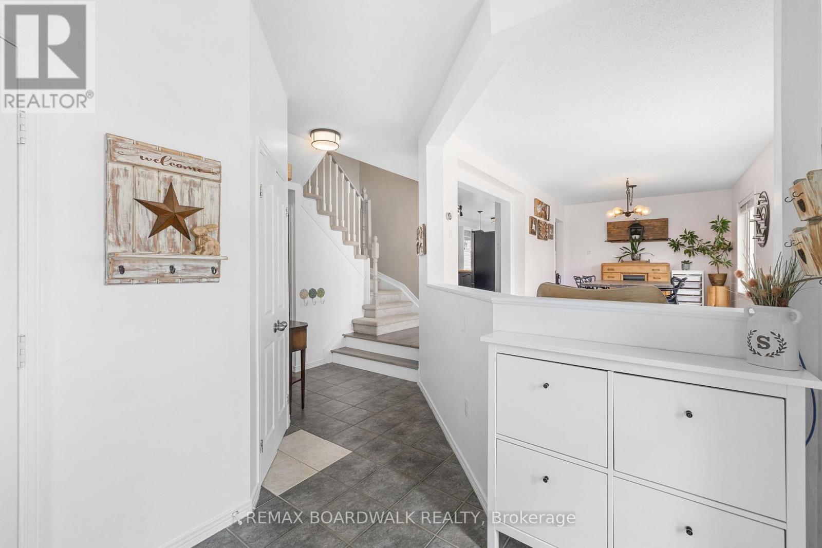 1197 Lichen Avenue, Ottawa, Ontario  K4A 4A5 - Photo 5 - X13123584