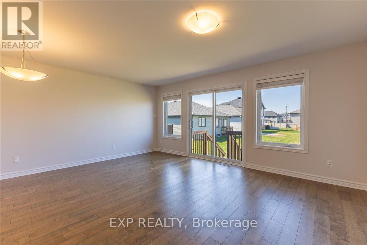 80 O Donovan Drive, Carleton Place, Ontario  K7C 0S2 - Photo 9 - X13123686