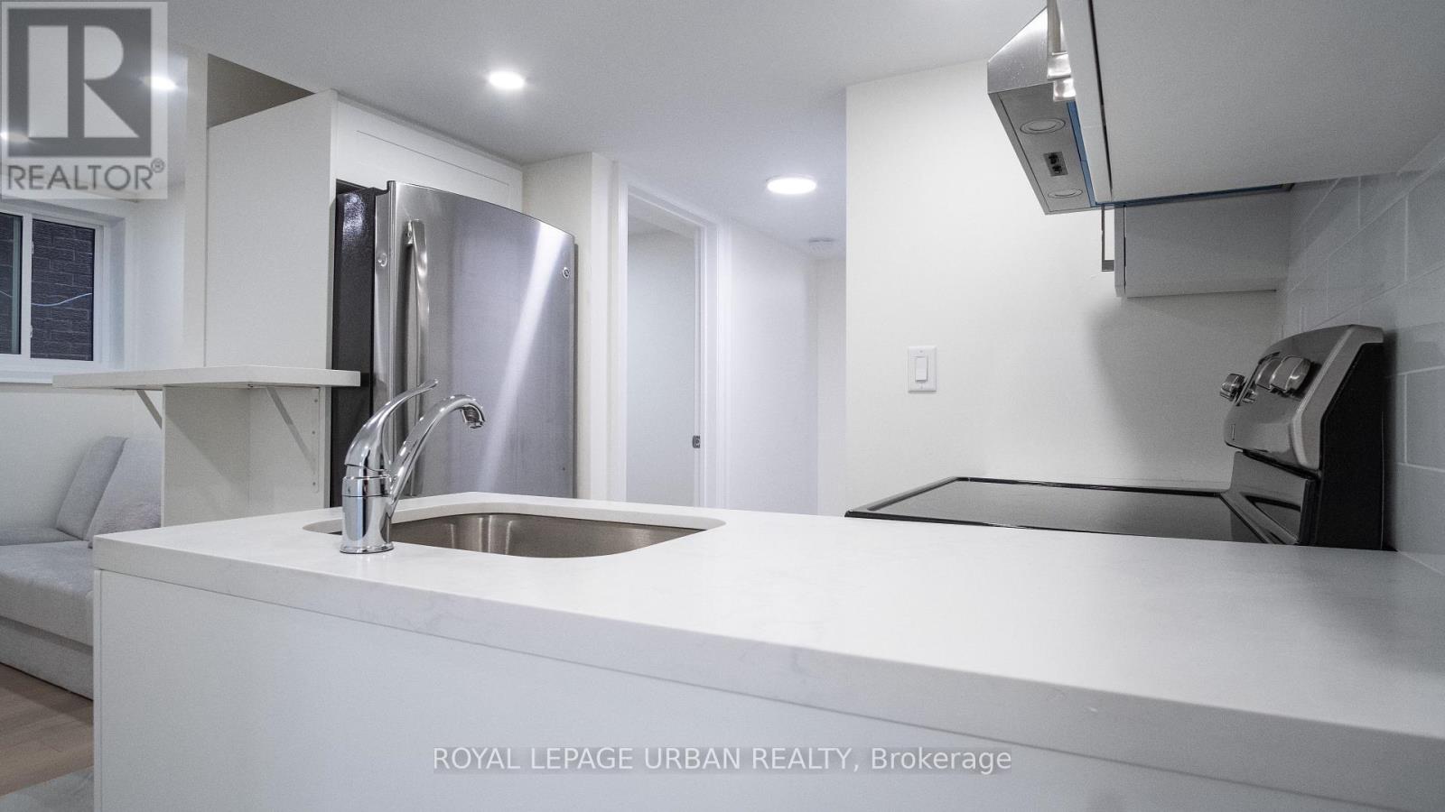 434 Westmount Avenue, Toronto, Ontario  M6E 3N5 - Photo 24 - C13123178