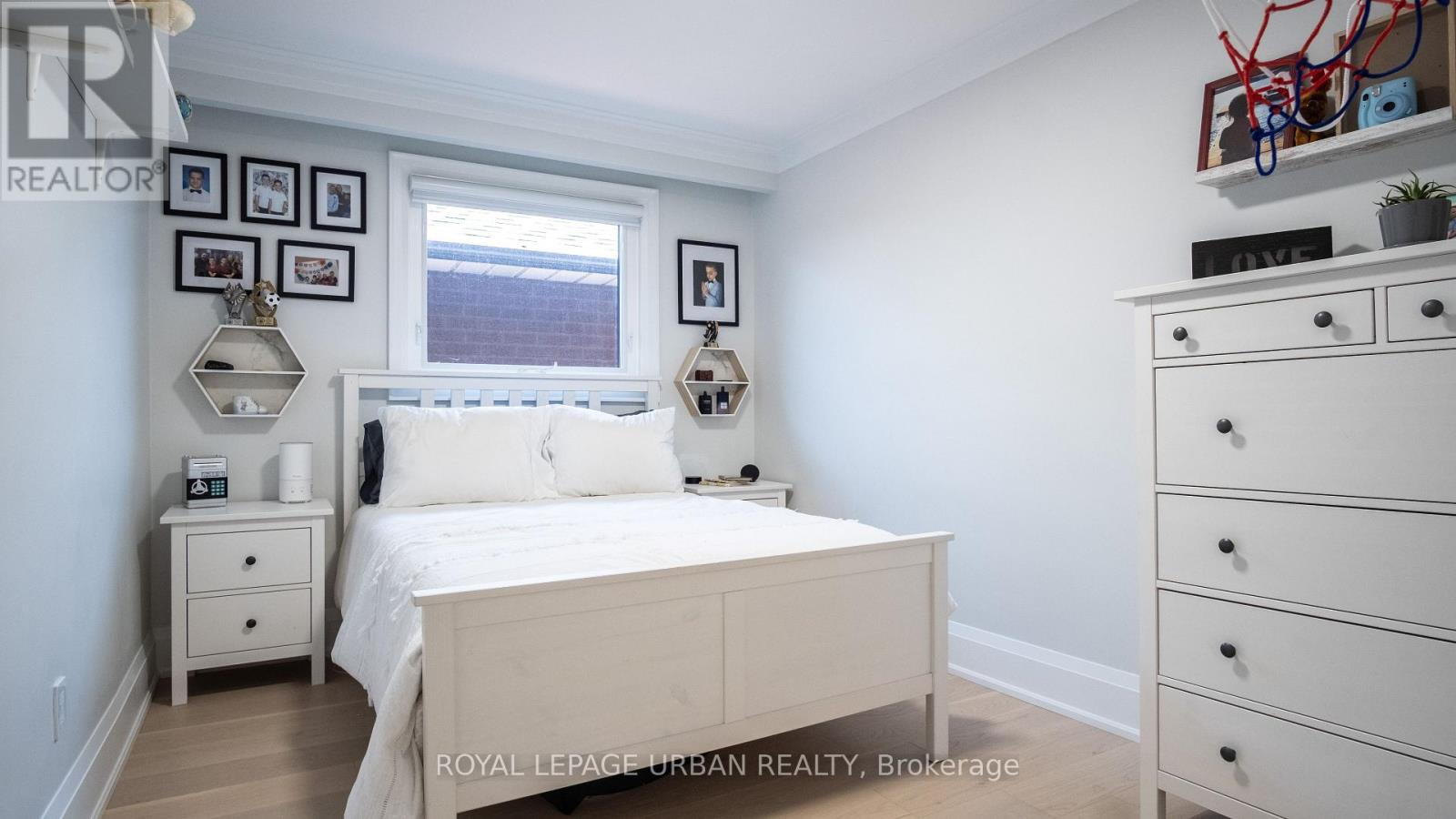 434 Westmount Avenue, Toronto, Ontario  M6E 3N5 - Photo 17 - C13123178