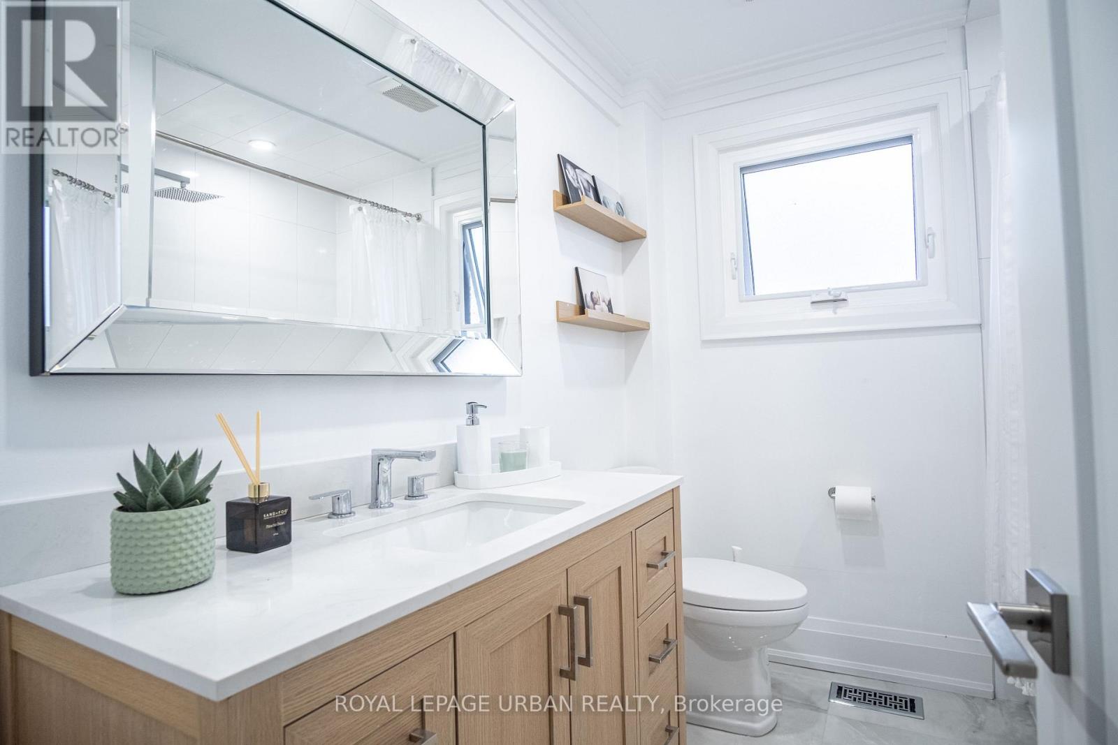 434 Westmount Avenue, Toronto, Ontario  M6E 3N5 - Photo 21 - C13123178