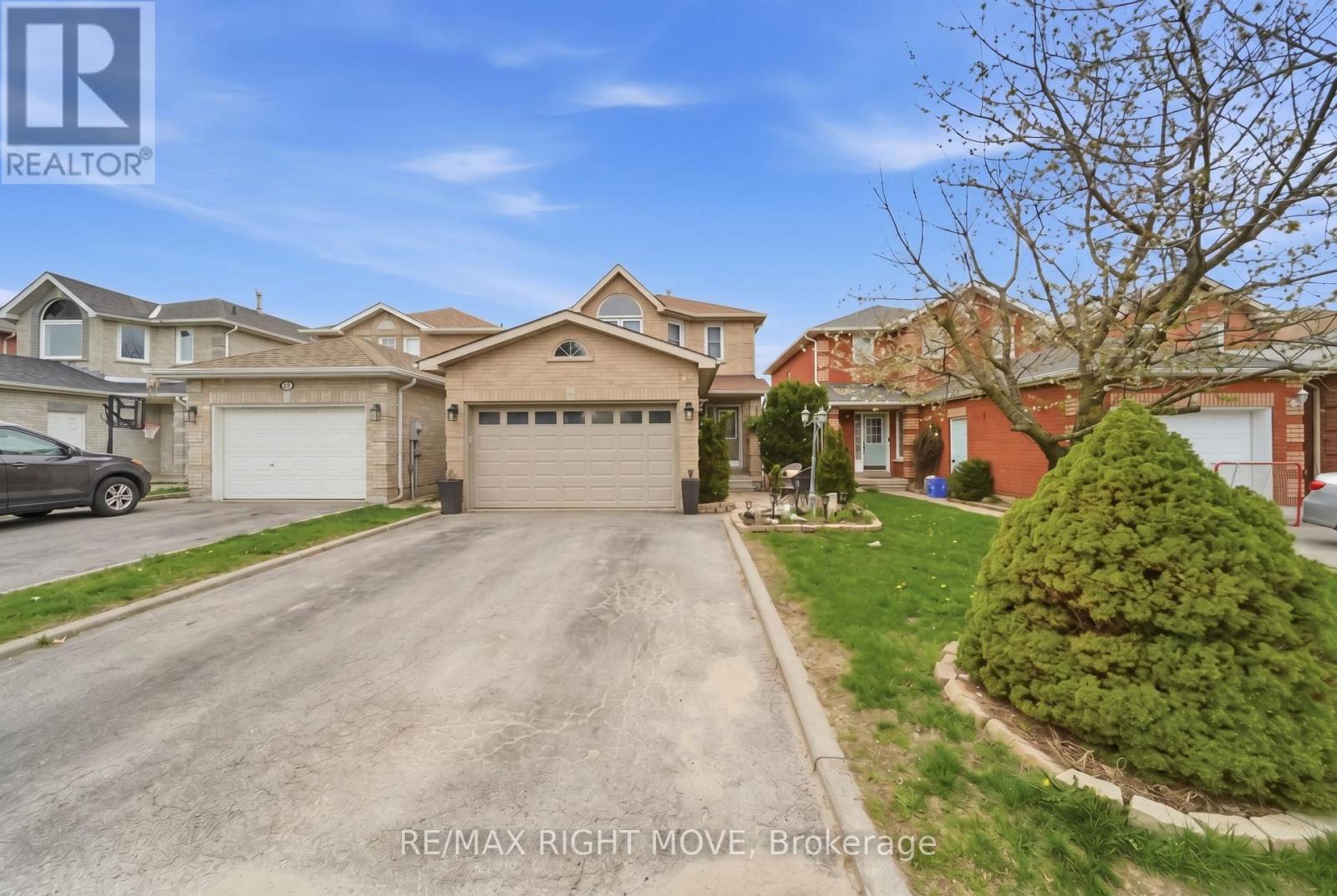 42 Sundew Drive, Barrie, Ontario  L4N 9L8 - Photo 2 - S12849642