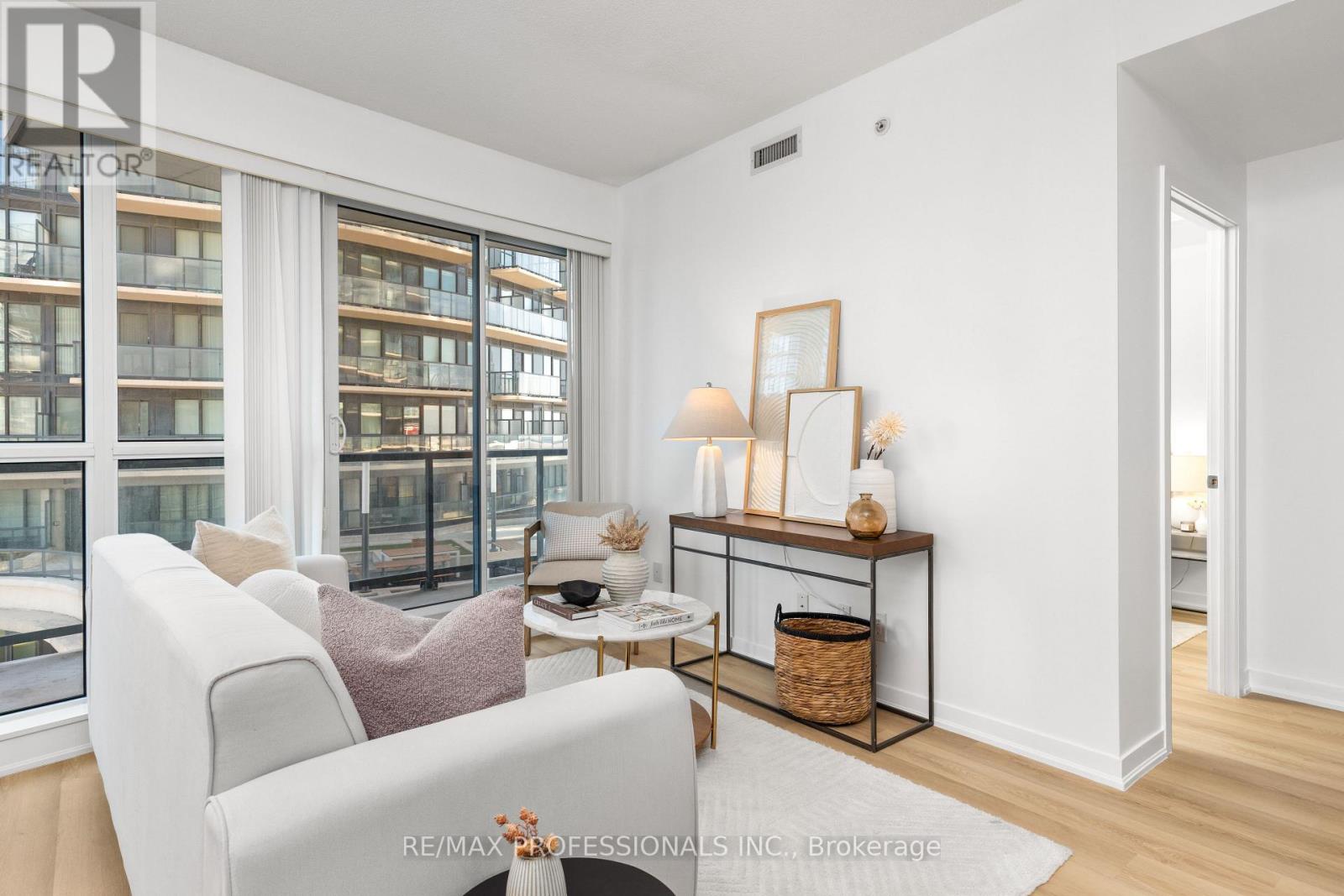 607 - 51 East Liberty Street, Toronto, Ontario  M6K 3P8 - Photo 10 - C13090048