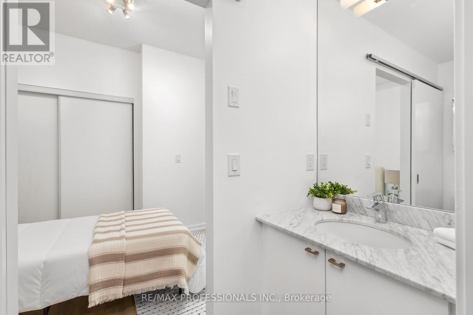 607 - 51 East Liberty Street, Toronto, Ontario  M6K 3P8 - Photo 17 - C13090048