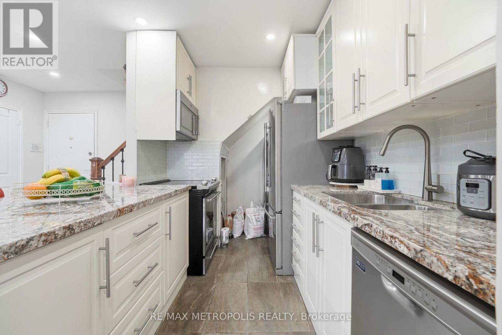 205 - 5877 Bathurst Street, Toronto, Ontario  M2R 1Y7 - Photo 15 - C13123674