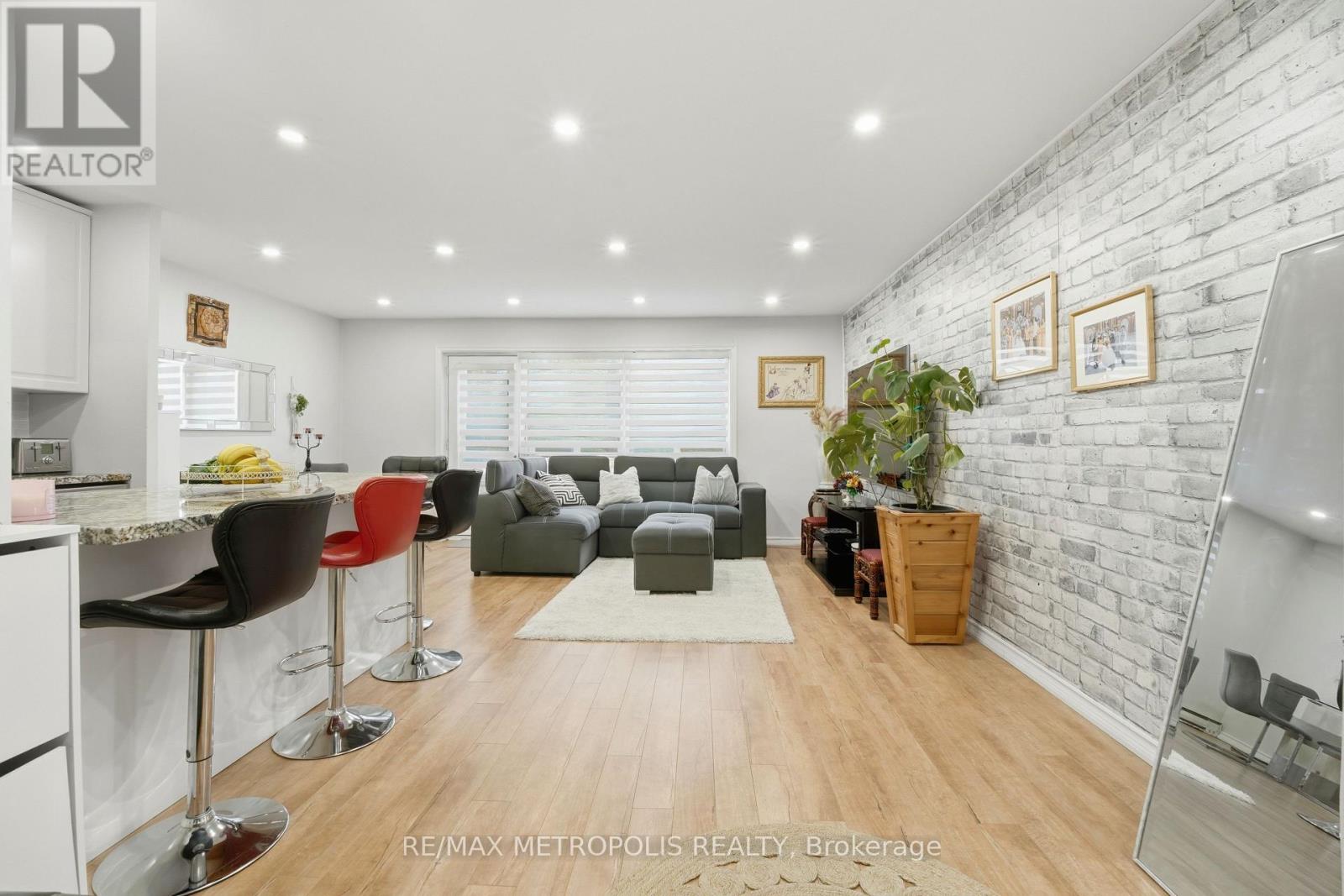 205 - 5877 Bathurst Street, Toronto, Ontario  M2R 1Y7 - Photo 7 - C13123674