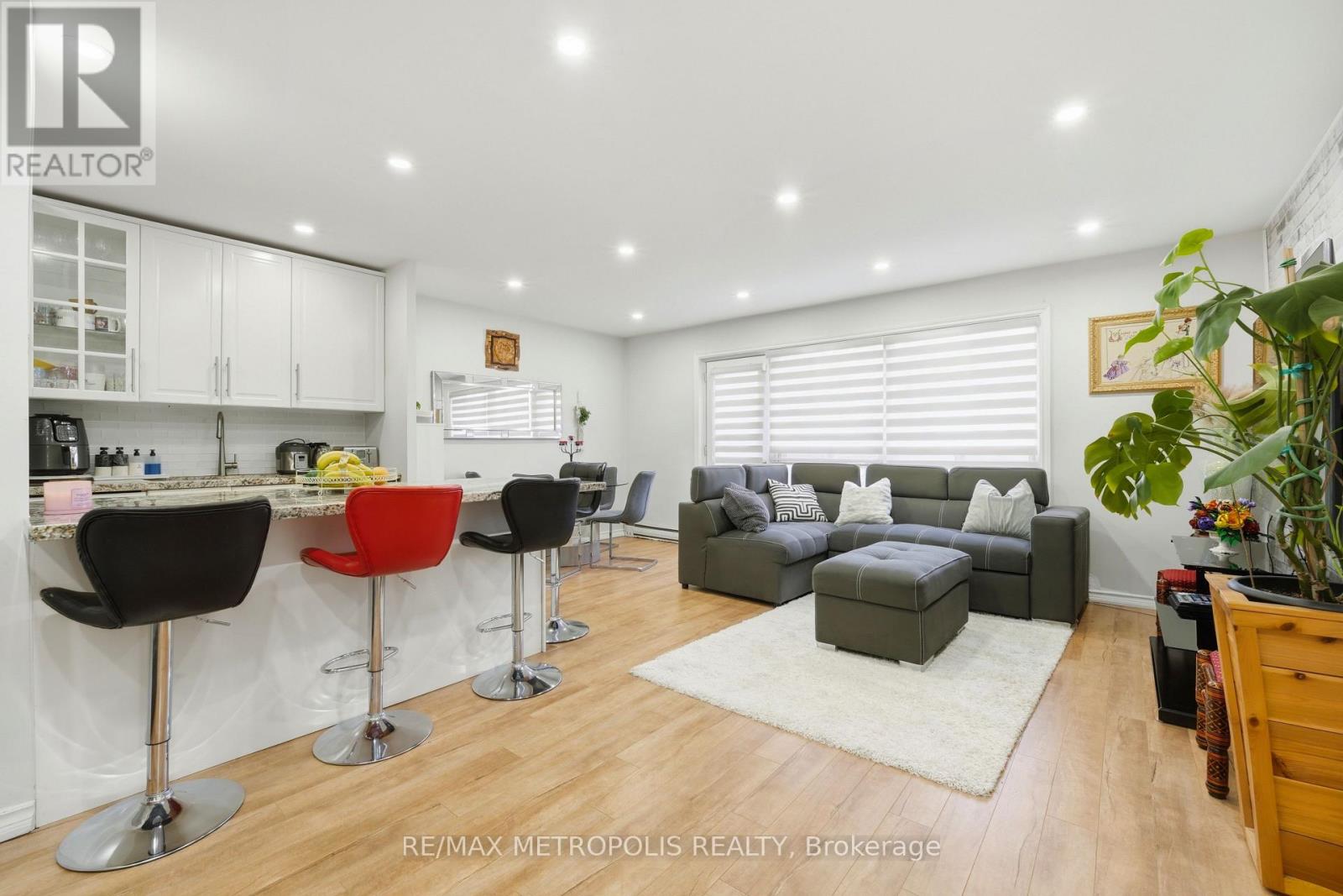 205 - 5877 Bathurst Street, Toronto, Ontario  M2R 1Y7 - Photo 8 - C13123674