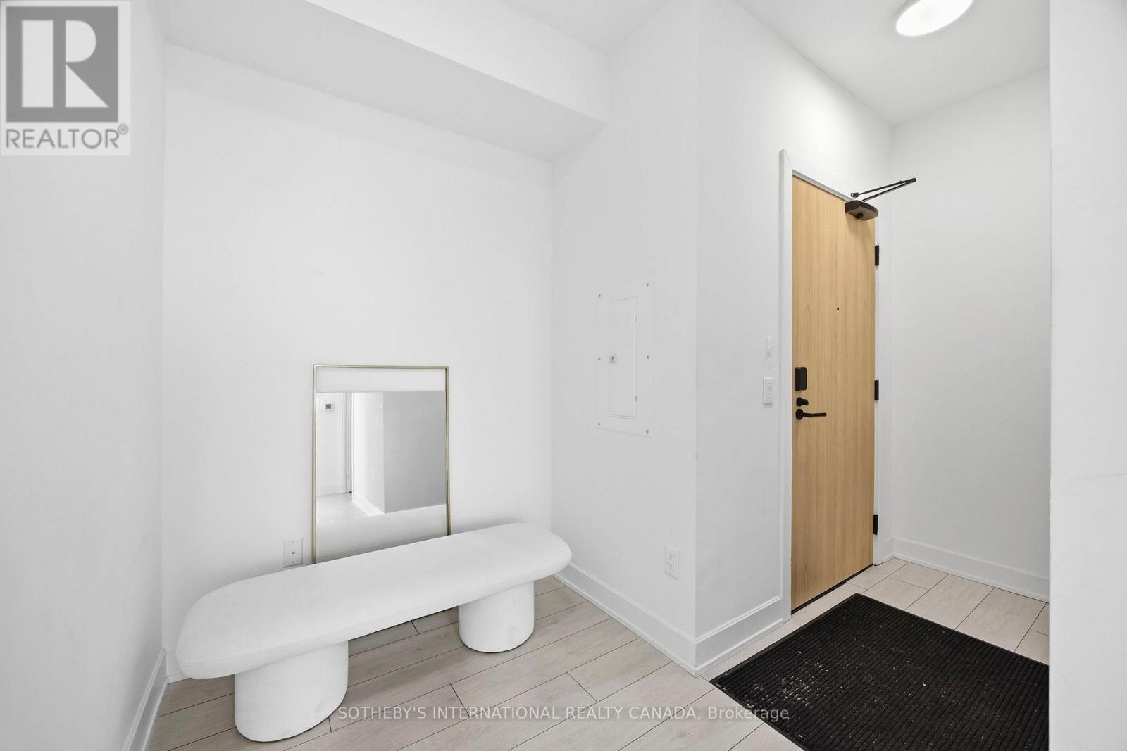 2410 - 35 Mercer Street, Toronto, Ontario  M5V 0V1 - Photo 2 - C13123704