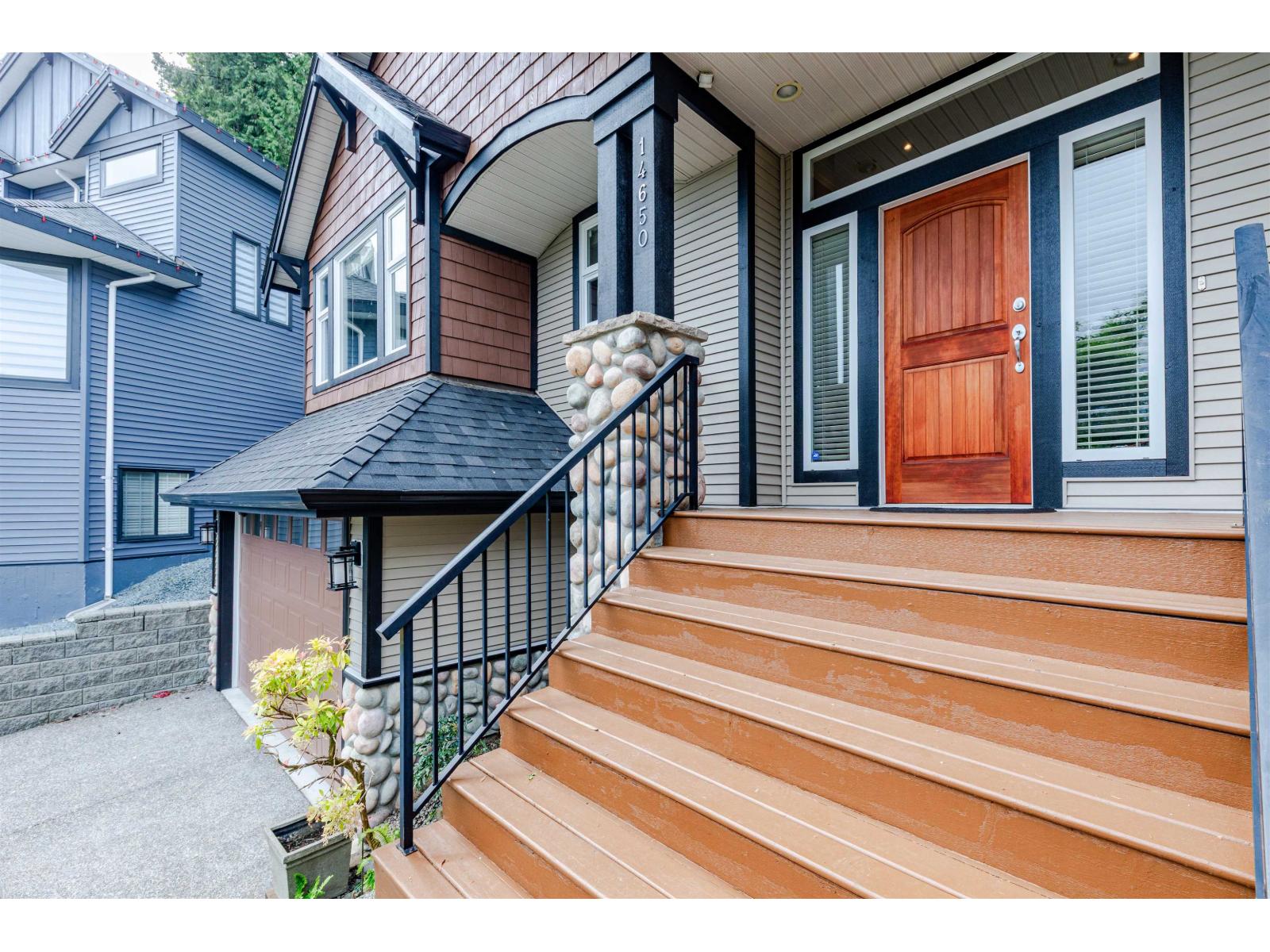 14650 61a Avenue, Surrey, British Columbia  V3S 6N4 - Photo 2 - R3122160