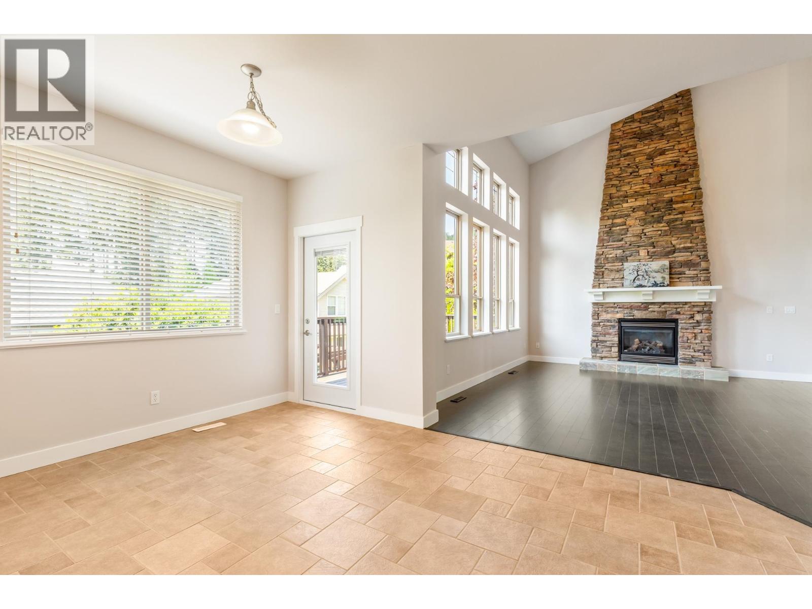 75 Maple Drive, Port Moody, British Columbia  V3H 0A7 - Photo 13 - R3122695