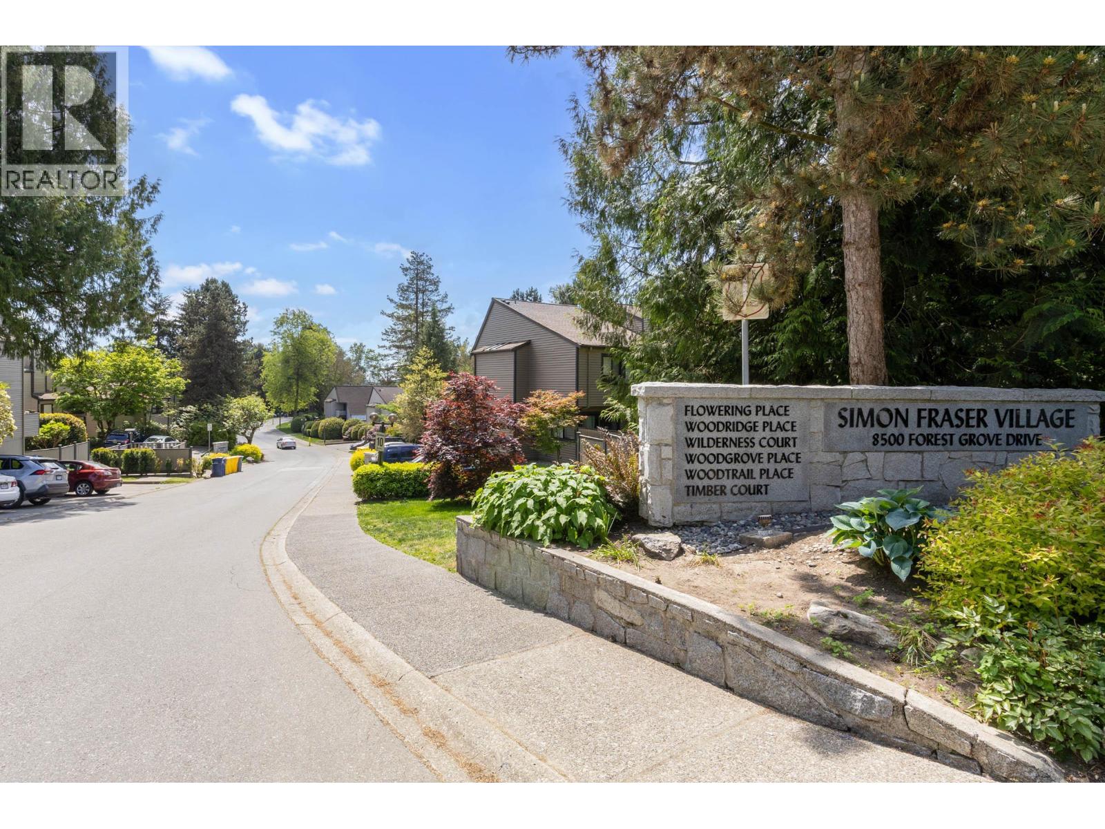 8526 Woodtrail Place, Burnaby, British Columbia  V5A 4A9 - Photo 23 - R3116578