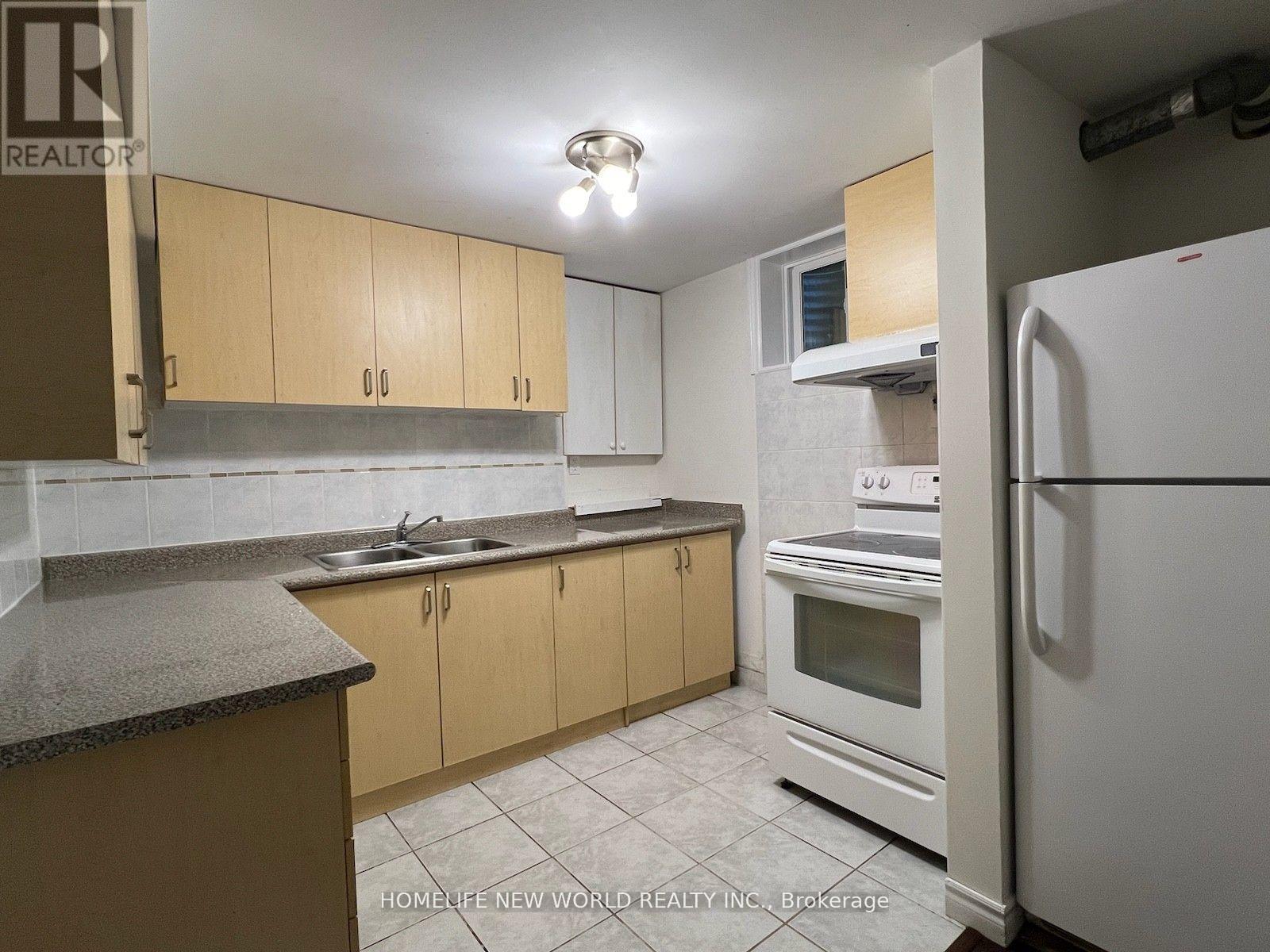Bsmt - 32 Andes Road, Toronto, Ontario  M1T 3B9 - Photo 4 - E13123386