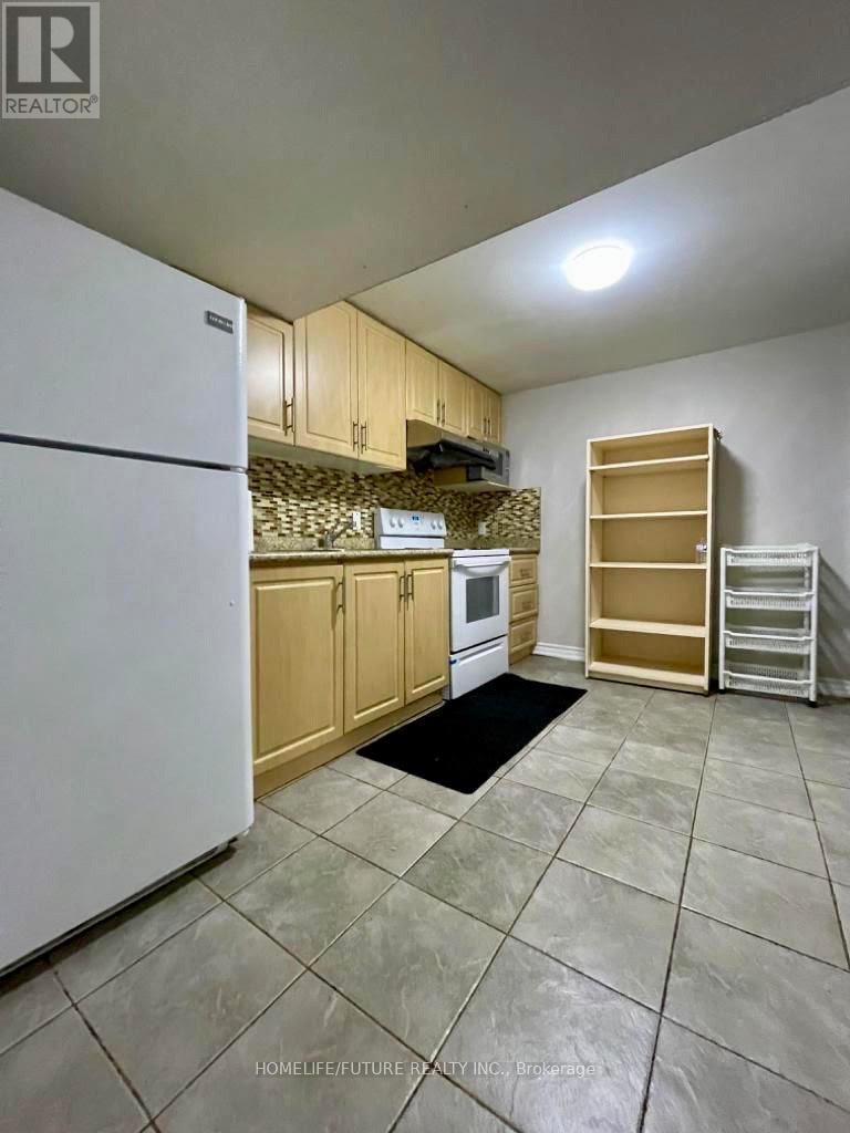 Bsmt - 92 Hiscock Boulevard, Toronto, Ontario  M1G 1T2 - Photo 3 - E13123582