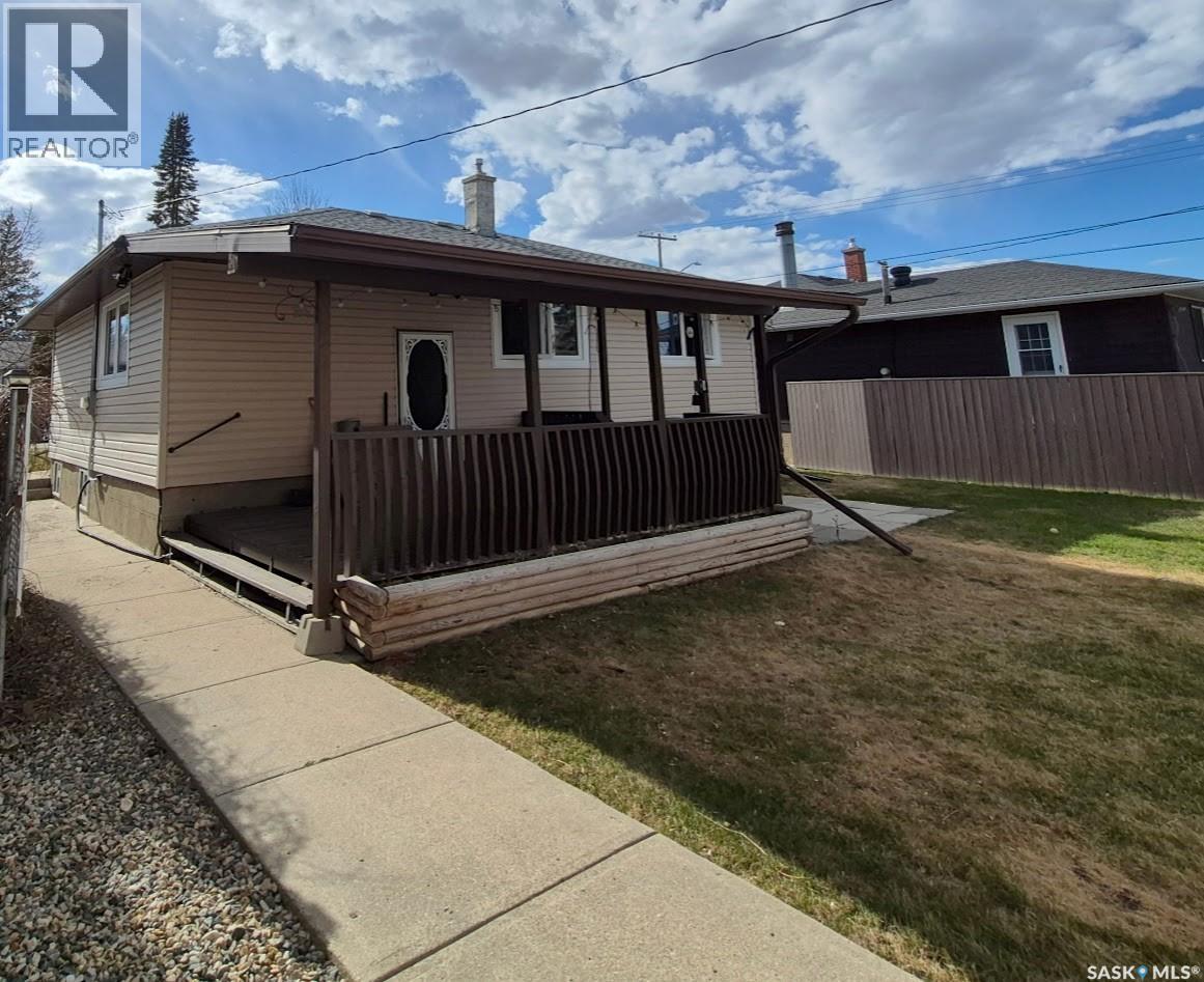 203 4th Avenue S, Yorkton, Saskatchewan  S3N 1B7 - Photo 27 - SK035864