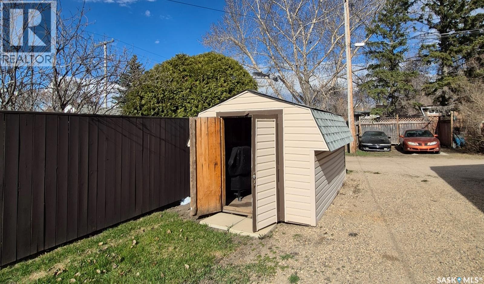 203 4th Avenue S, Yorkton, Saskatchewan  S3N 1B7 - Photo 33 - SK035864