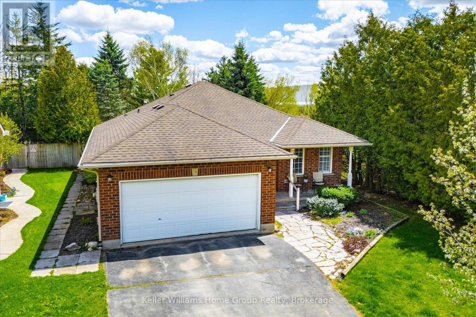 5 Clarke Street, Centre Wellington, Ontario  N0B 1S0 - Photo 4 - X13123566