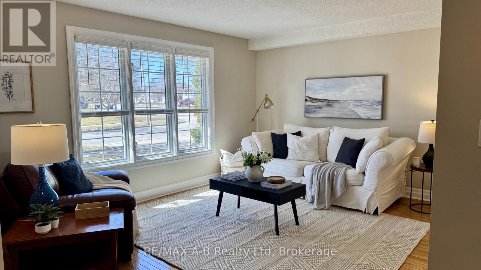 86 Freeland Drive, Stratford, Ontario  N4Z 1H1 - Photo 4 - X12929878