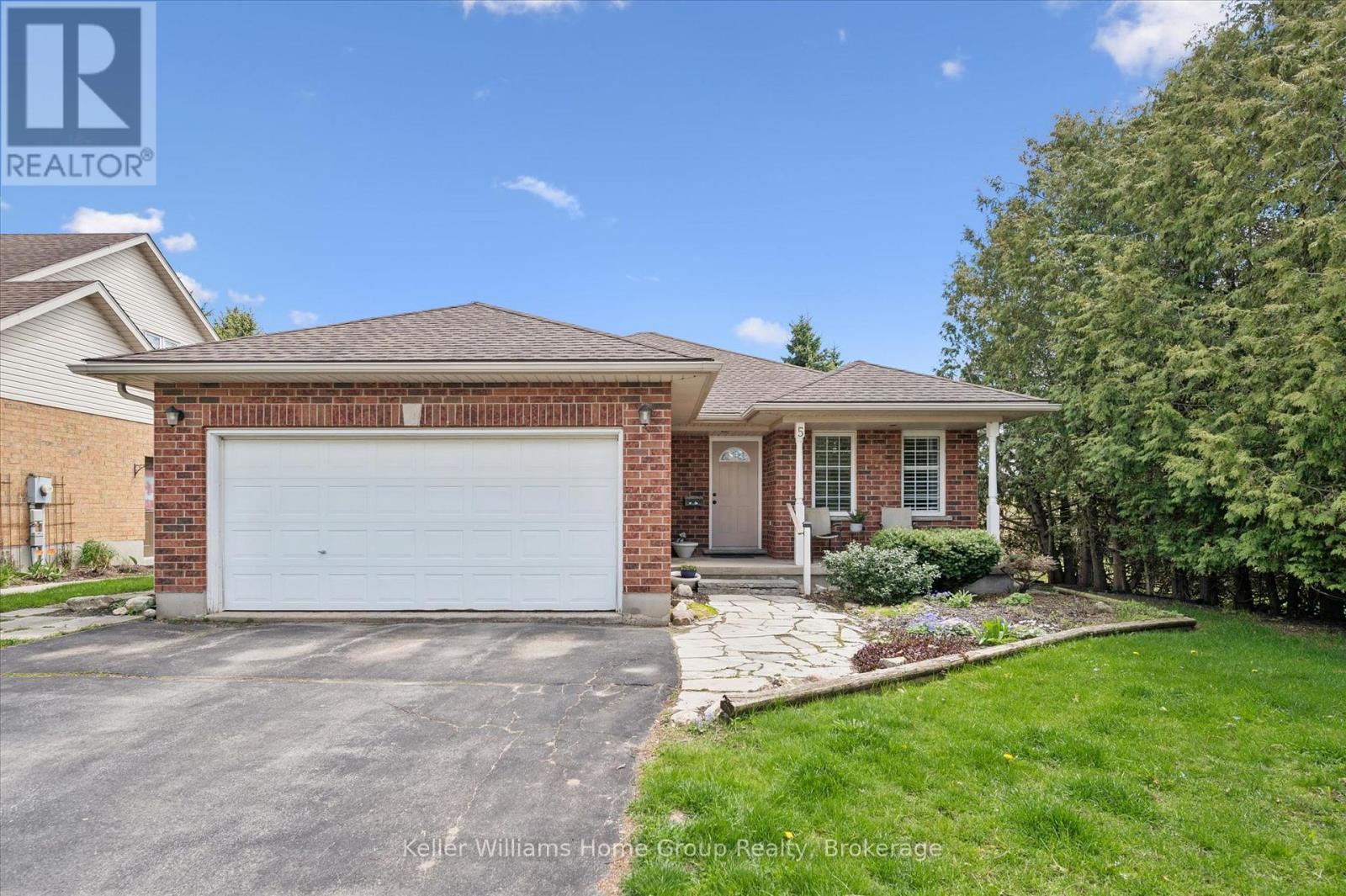 5 CLARKE STREET, Centre Wellington, Ontario