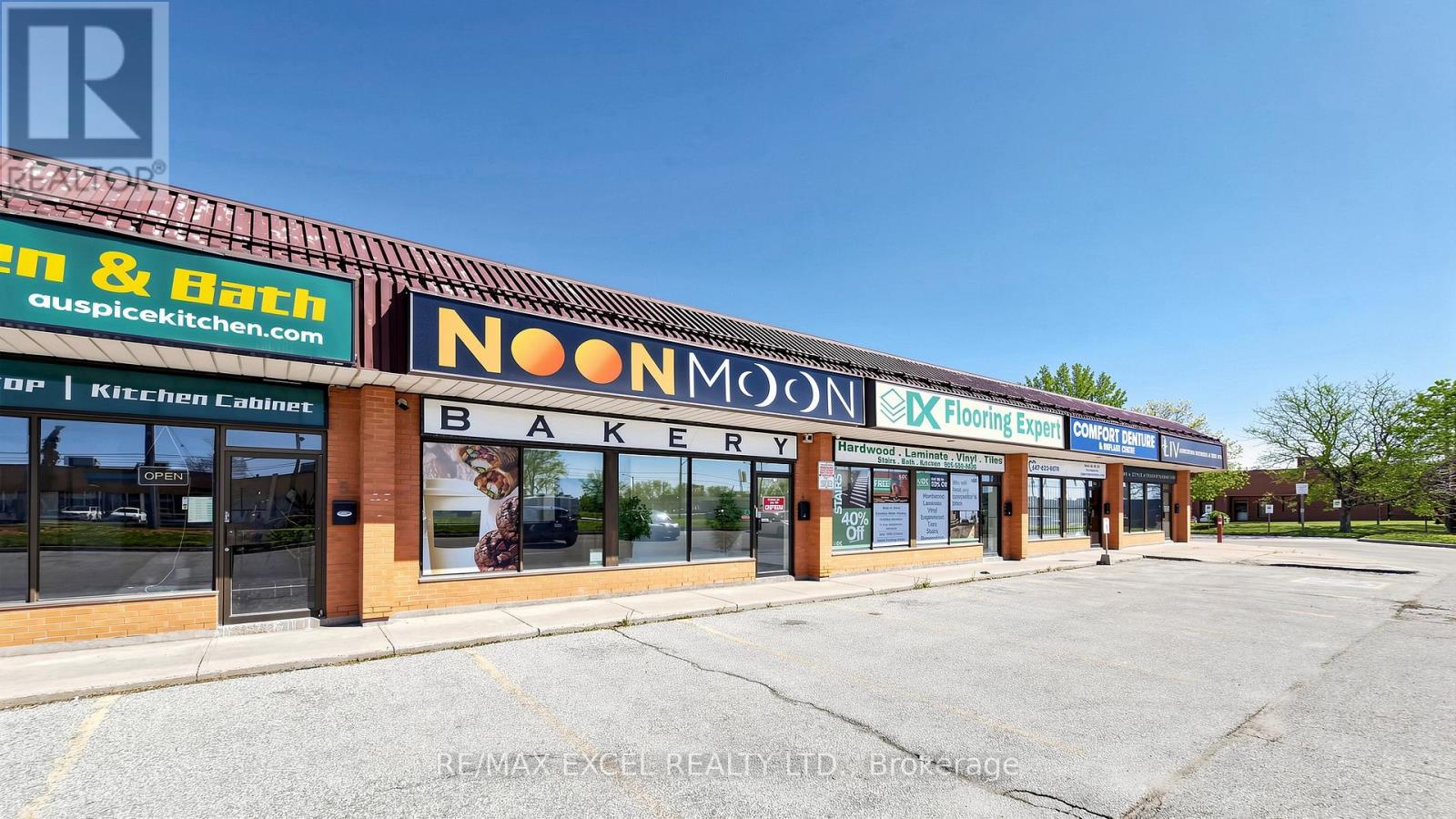 4 - 2050 STEELES AVENUE W, Vaughan, Ontario