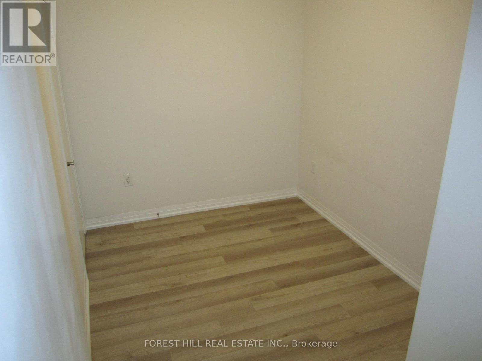 311 - 8010 Kipling Avenue, Vaughan, Ontario  L4L 0M5 - Photo 6 - N13123716