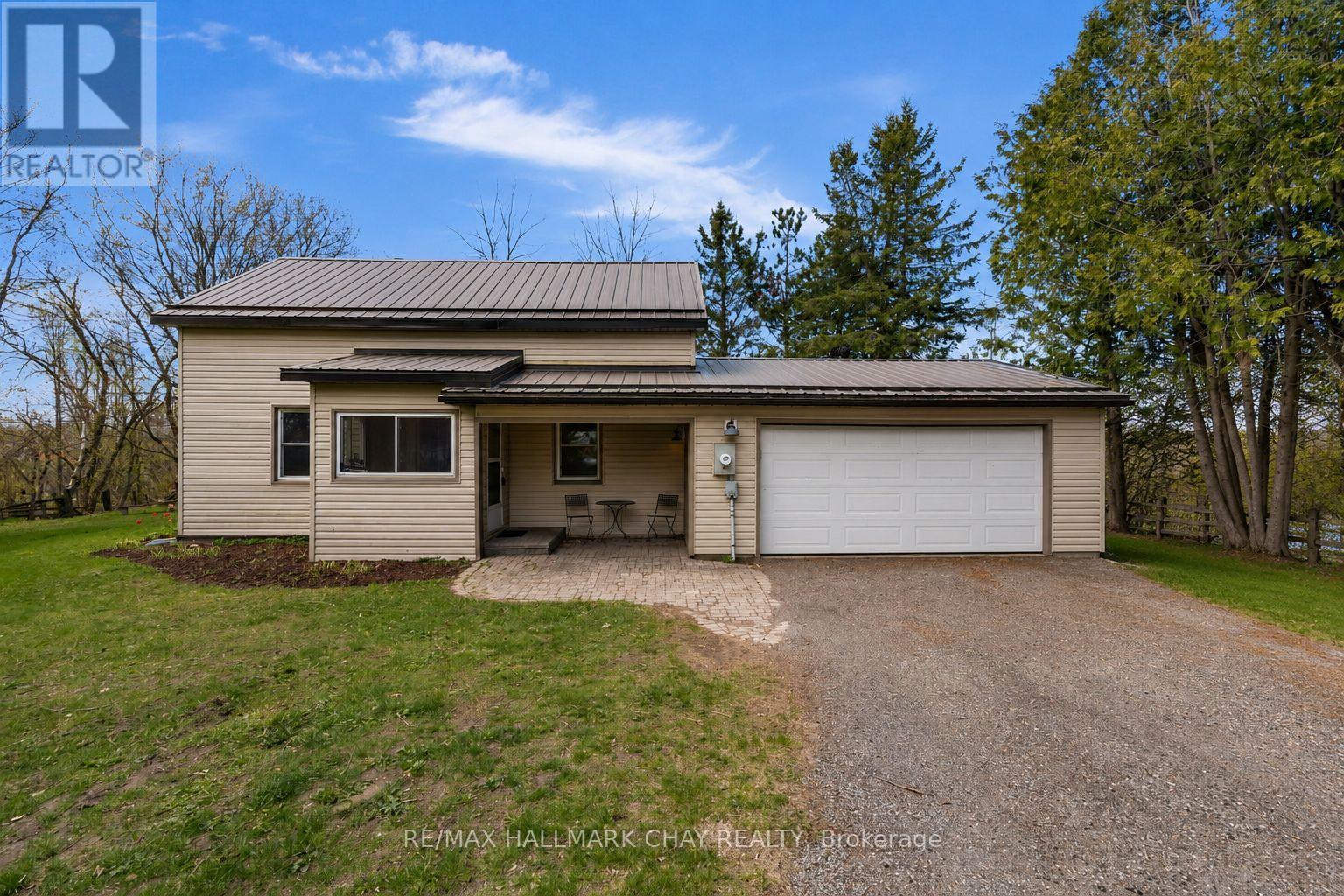 3324 Penetanguishene Road, Oro-Medonte (Craighurst), Ontario  L4M 4Y8 - Photo 4 - S13123658