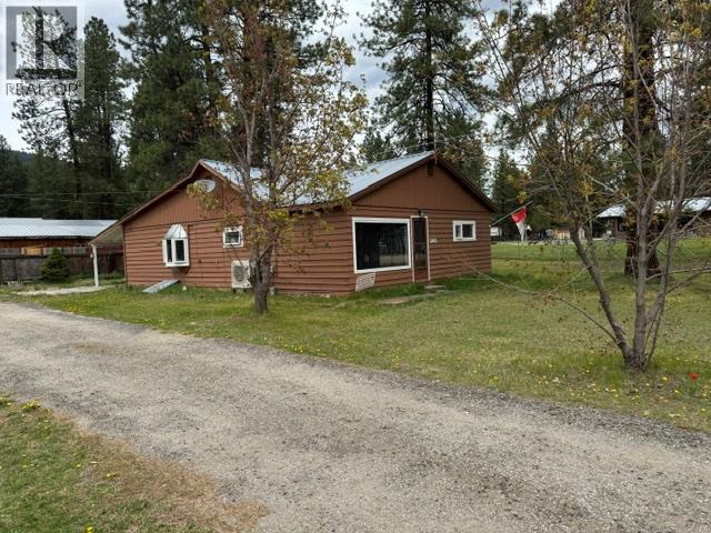 5861 33 Highway, Beaverdell, British Columbia  V0H 1A0 - Photo 2 - 10371100