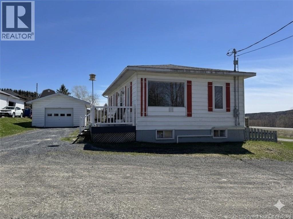 2 Rue Philippe, Sainte-Anne-De-Madawaska, New Brunswick  E7E 1C2 - Photo 1 - NB133091