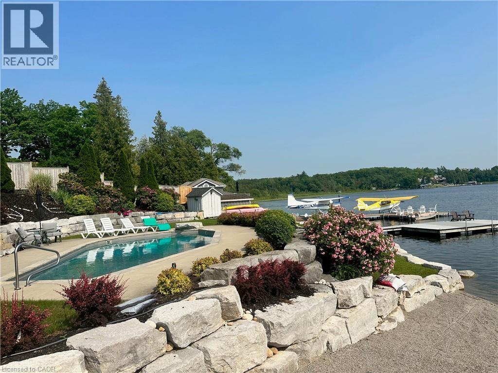 11 E Lake Avenue, Cambridge, Ontario  N3C 2V4 - Photo 22 - 40828298