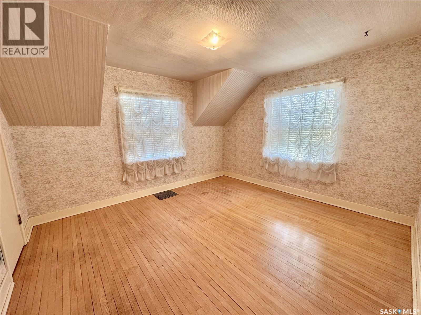 130 21st Street E, Prince Albert, Saskatchewan  S6V 1M1 - Photo 12 - SK024091