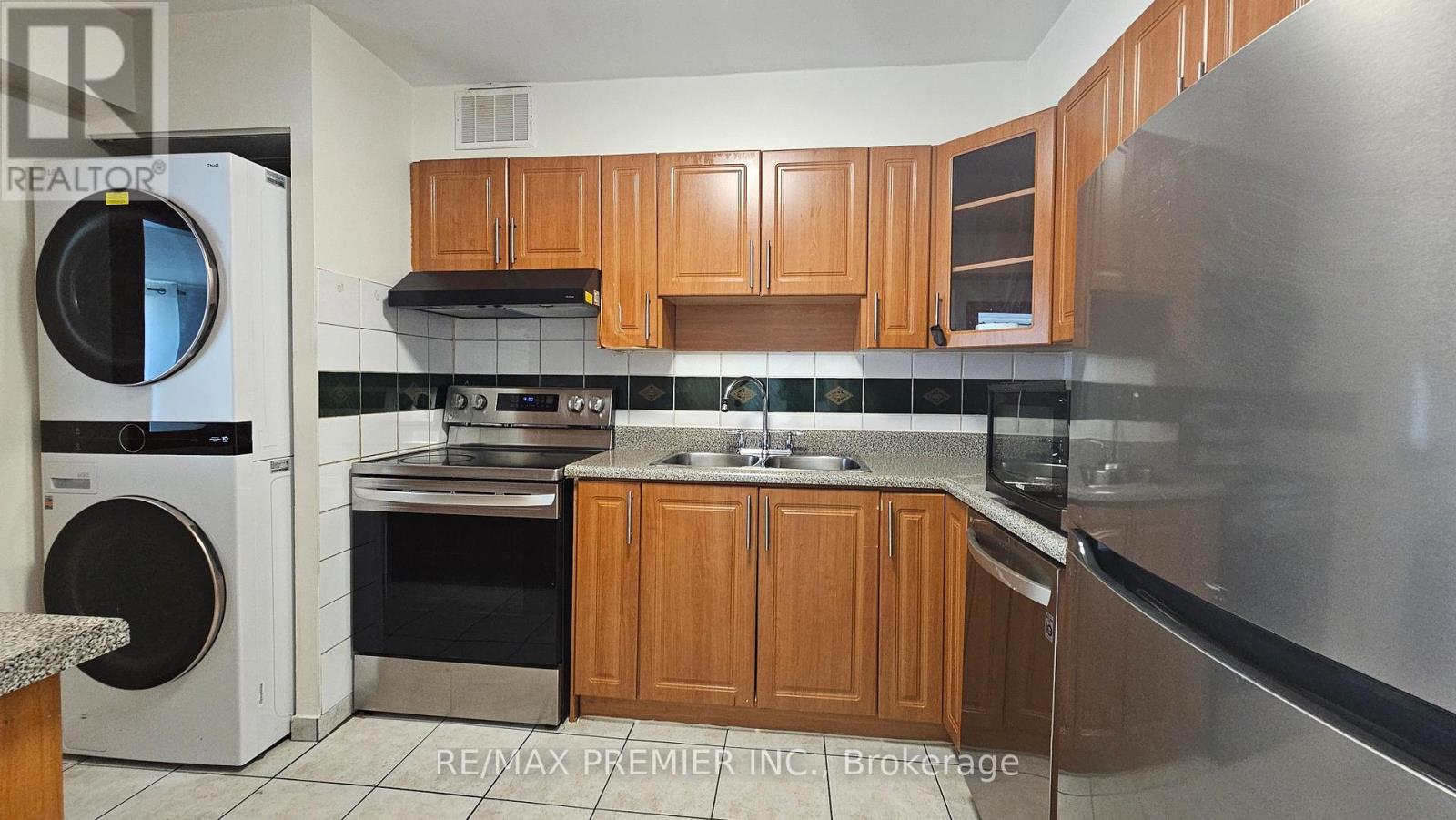 705 - 5 San Romano Way, Toronto, Ontario  M3N 2Y4 - Photo 2 - W13123422