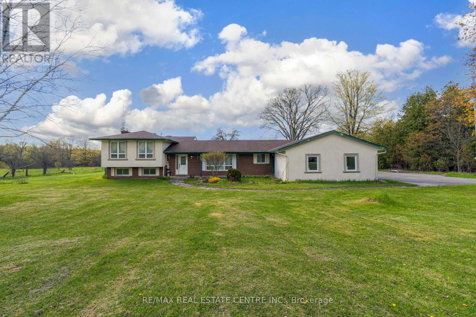 6649 25 Side Road, Halton Hills, Ontario  L7J 2L7 - Photo 4 - W13123432