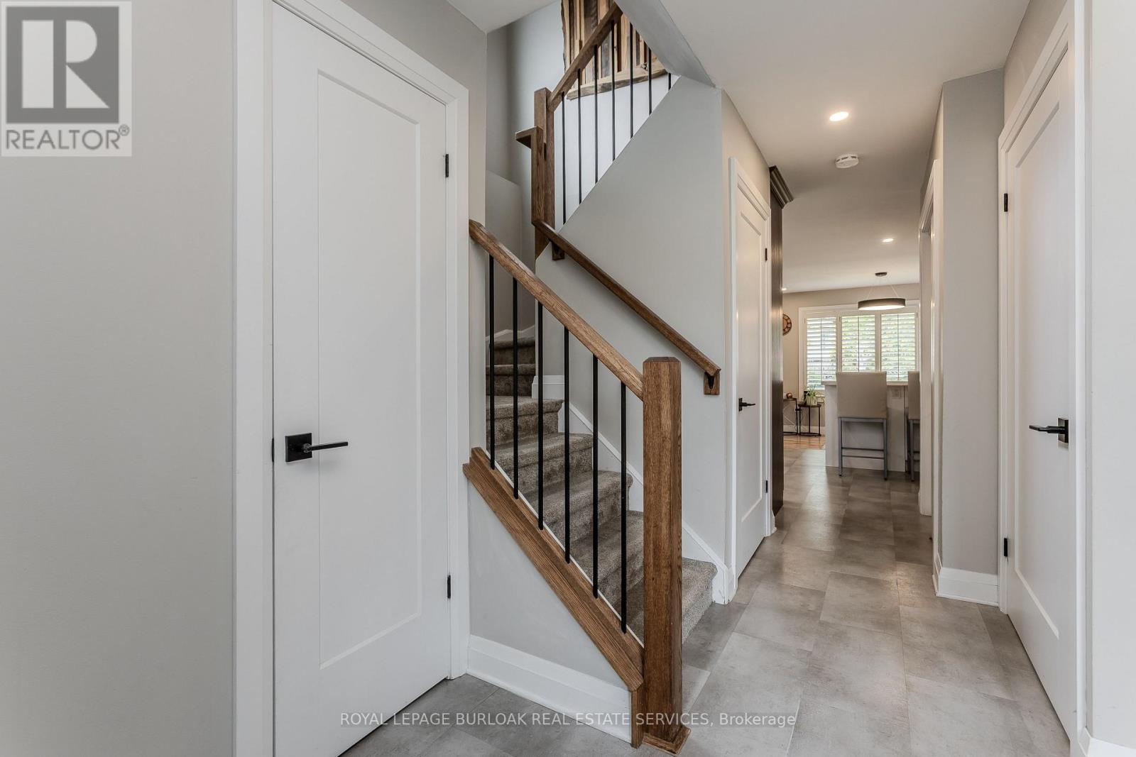 754 Hawkins Crescent, Burlington, Ontario  L7S 2E2 - Photo 25 - W13123444