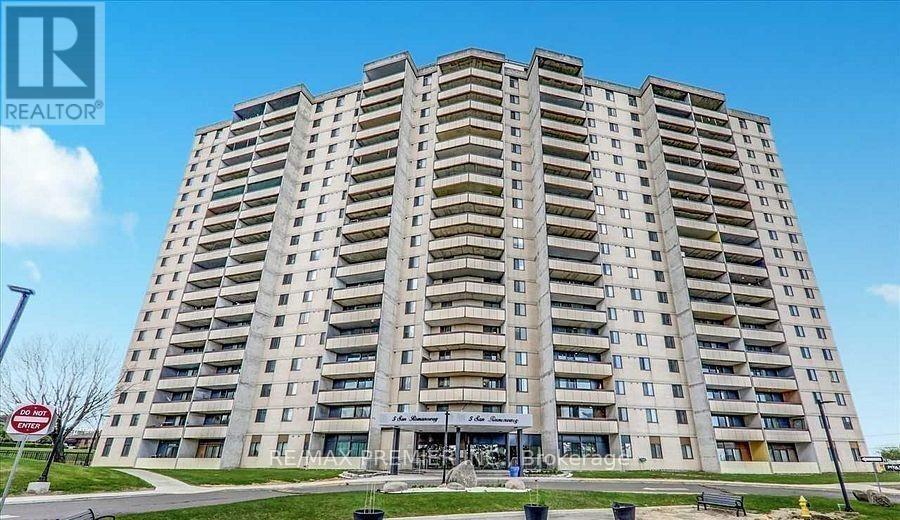 705 - 5 SAN ROMANO WAY, Toronto, Ontario
